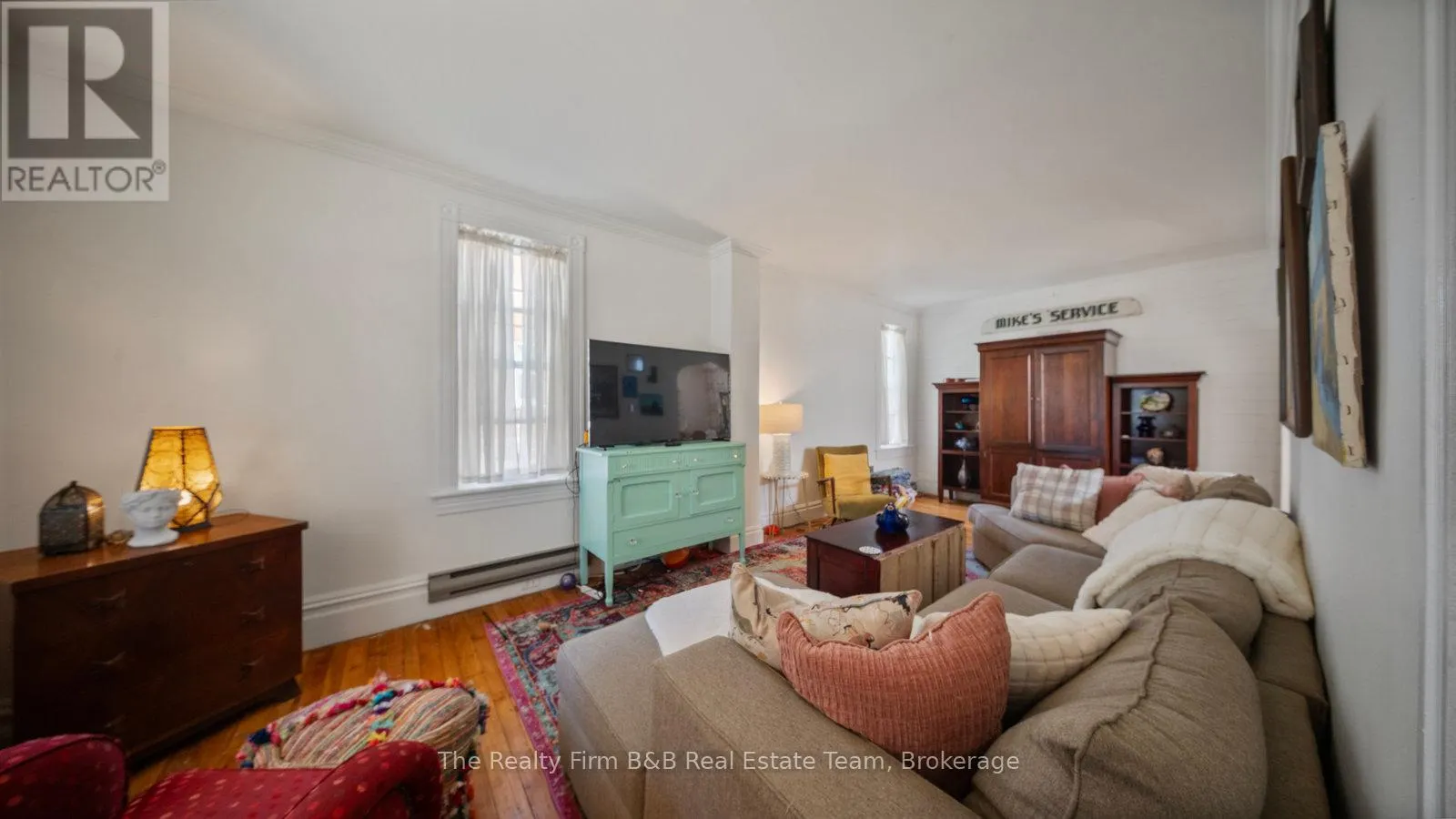 94 WOODSTOCK STREET N