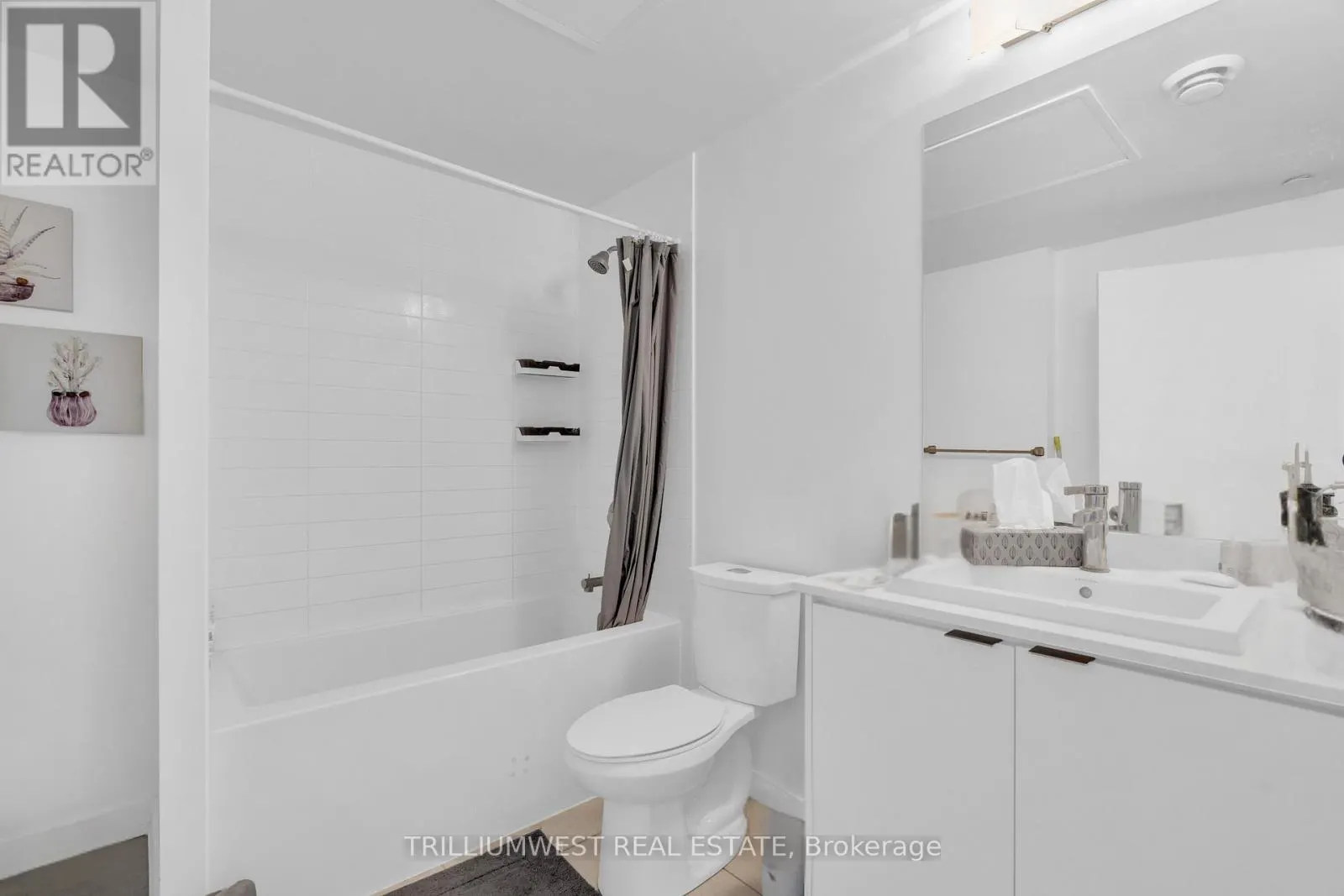1210 - 55 DUKE STREET W