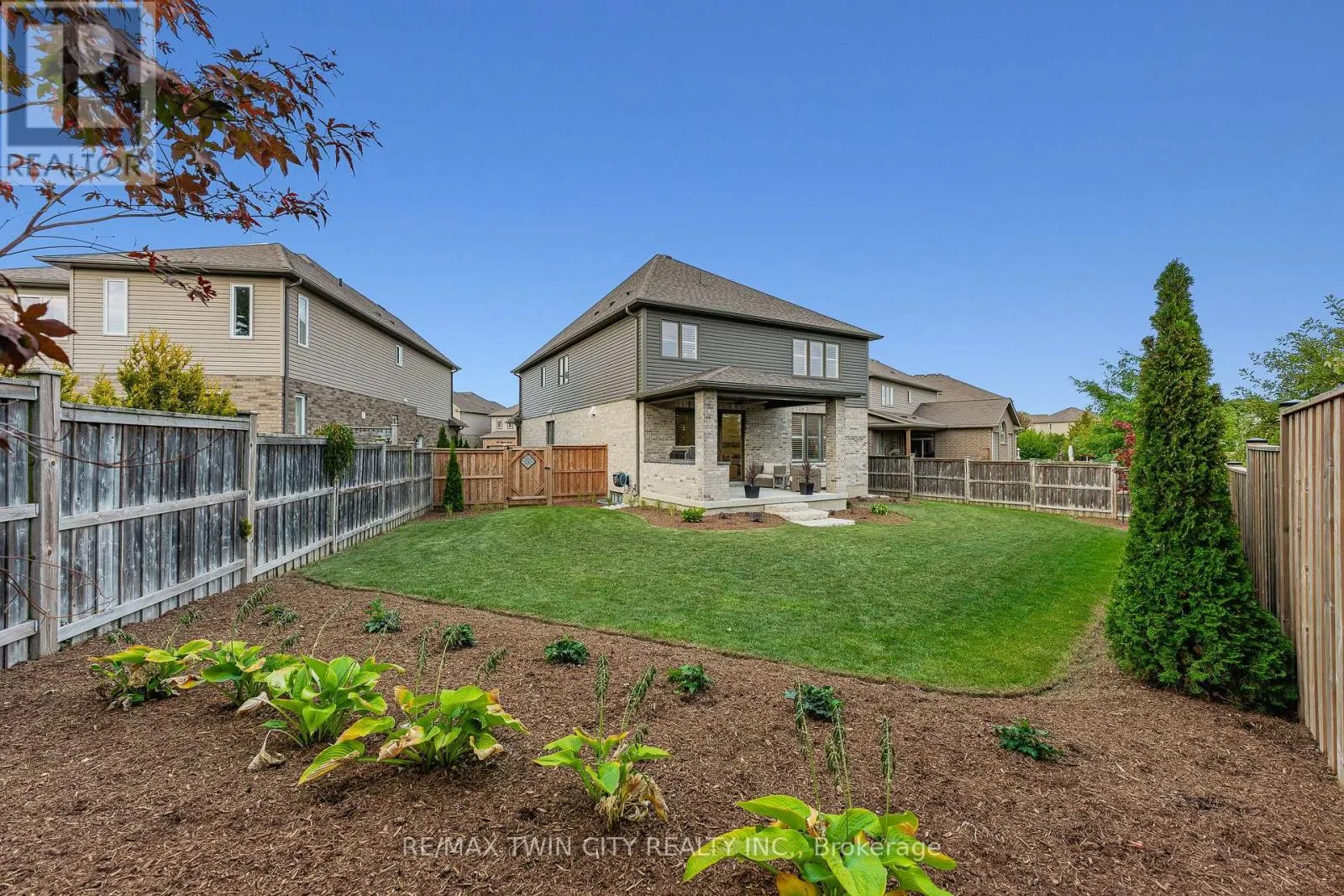 333 WESTPARK CRESCENT