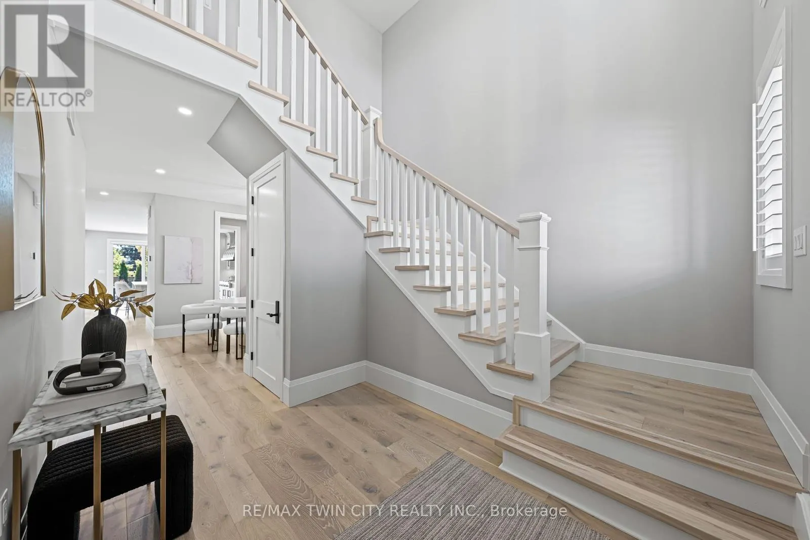333 WESTPARK CRESCENT