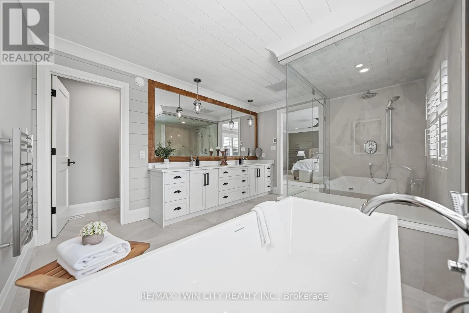 333 WESTPARK CRESCENT