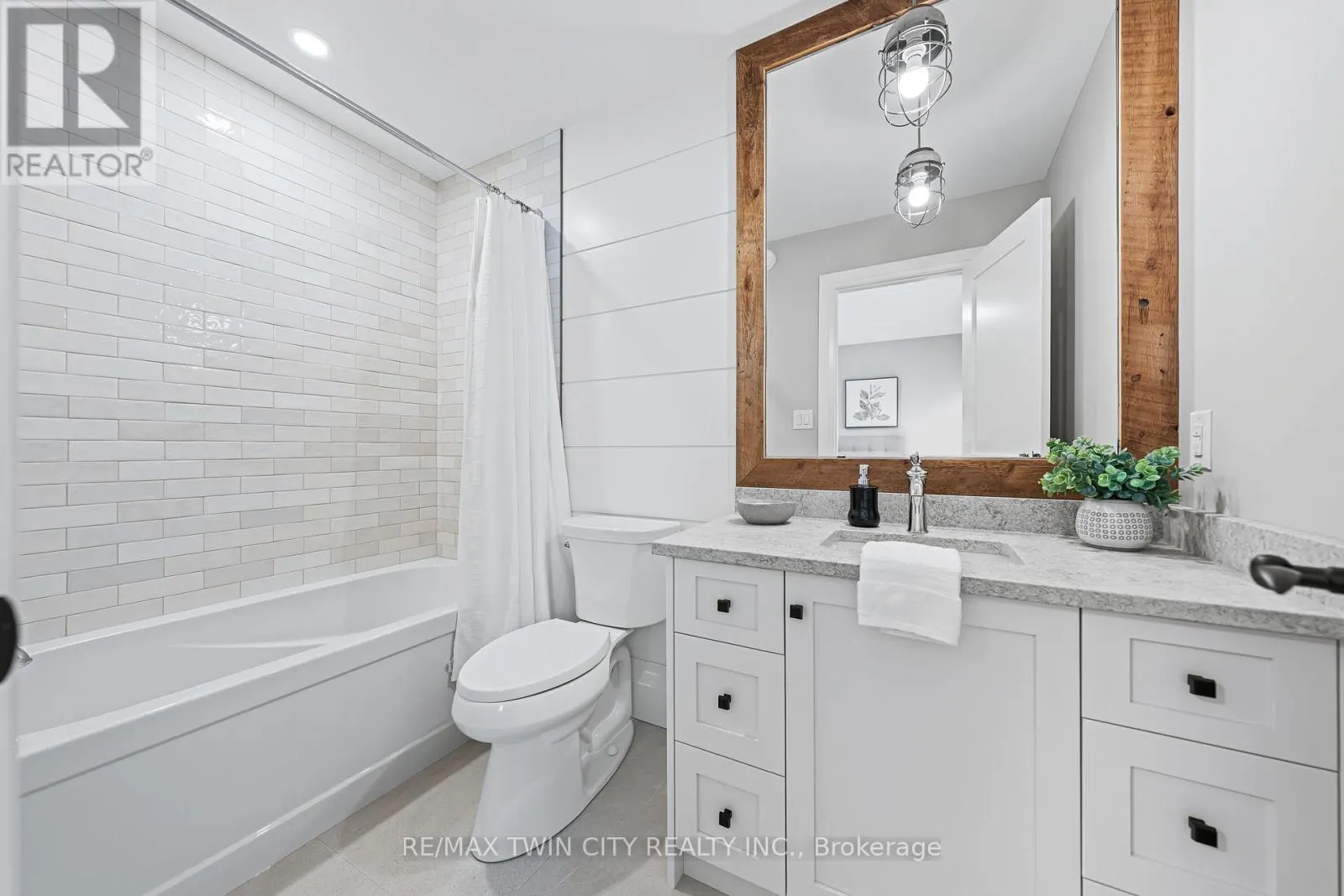 333 WESTPARK CRESCENT
