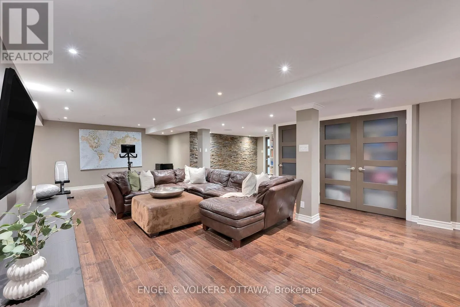 5 WYNRIDGE PLACE