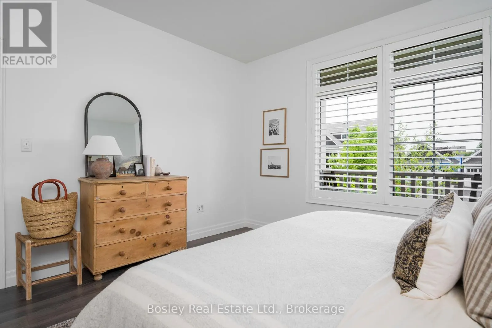 146 SNOW APPLE CRESCENT