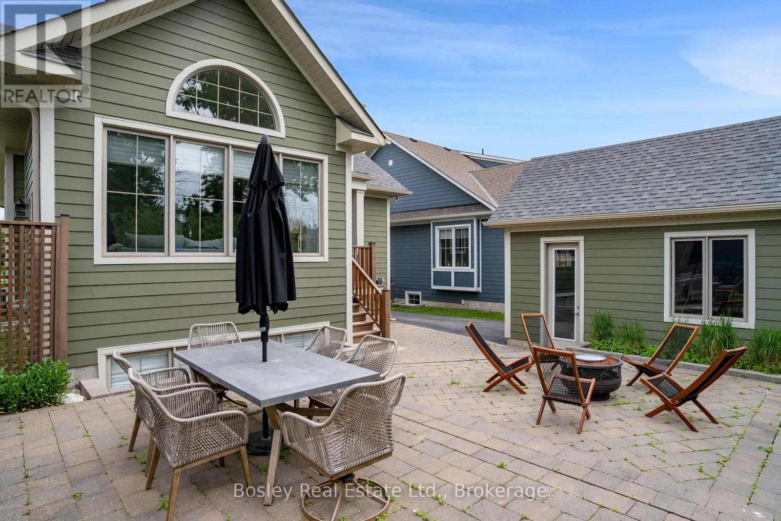 146 SNOW APPLE CRESCENT
