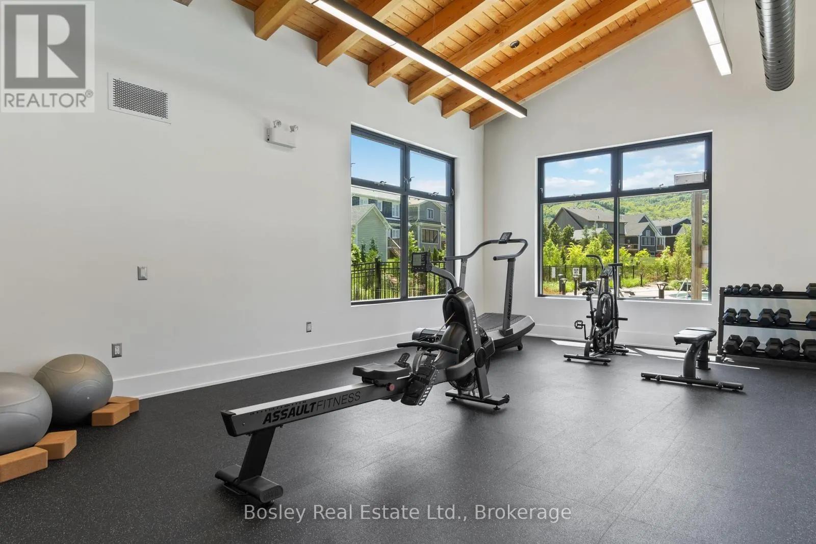 146 SNOW APPLE CRESCENT