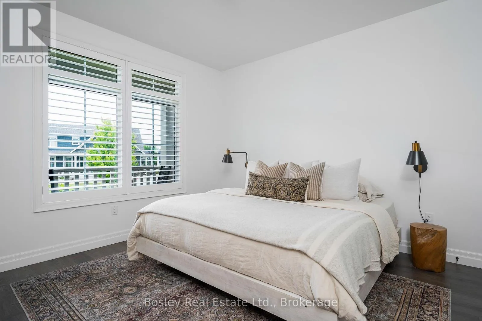 146 SNOW APPLE CRESCENT