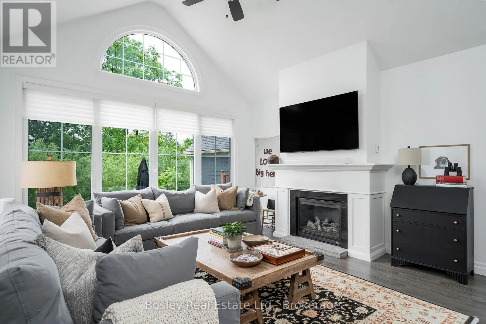146 SNOW APPLE CRESCENT