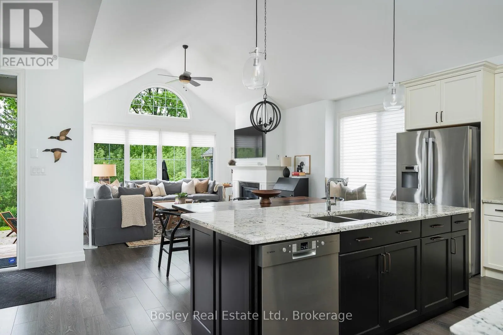 146 SNOW APPLE CRESCENT