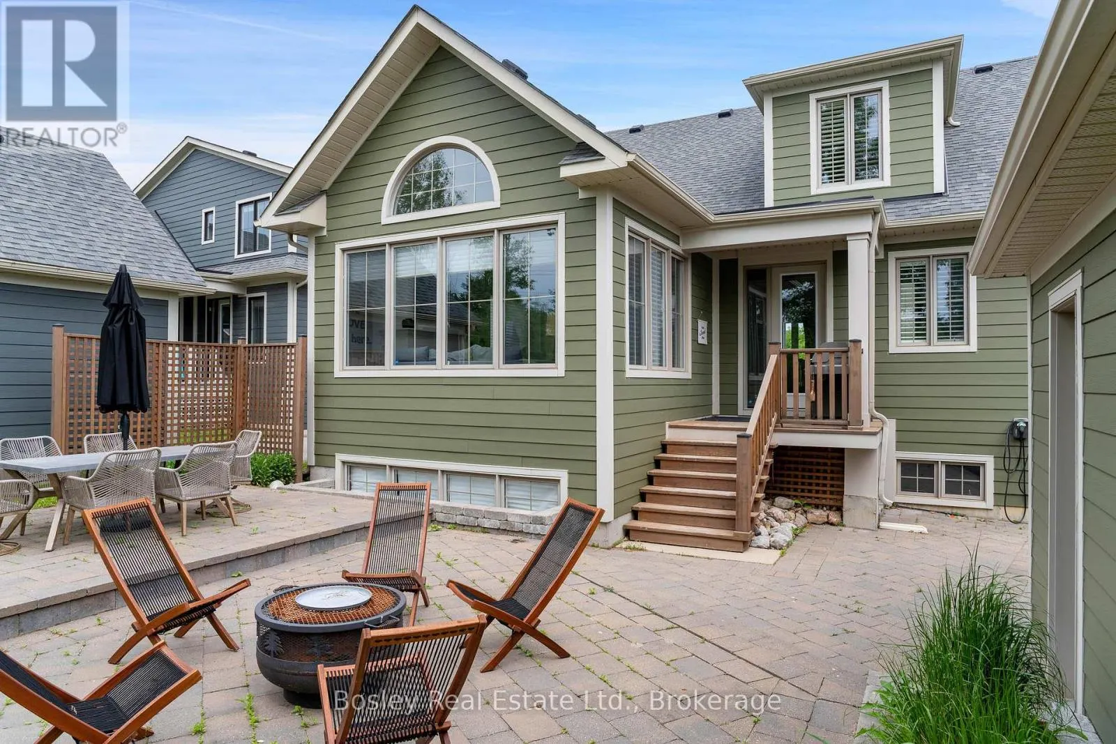 146 SNOW APPLE CRESCENT