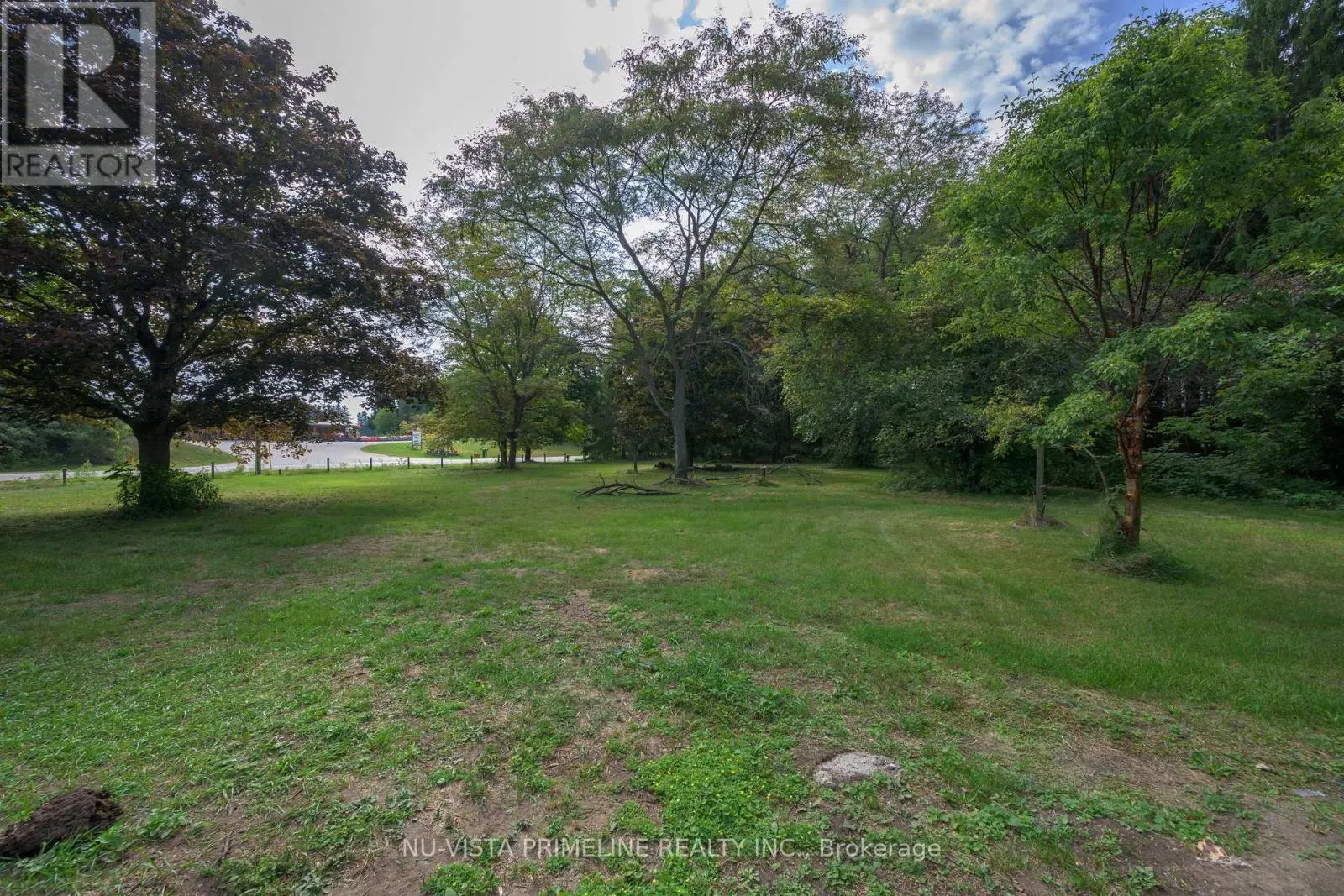 5699 SUNSET DRIVE