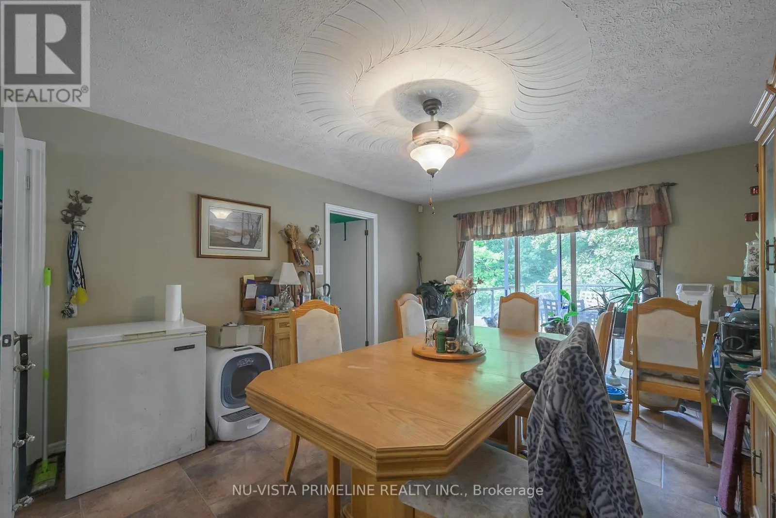 5699 SUNSET DRIVE