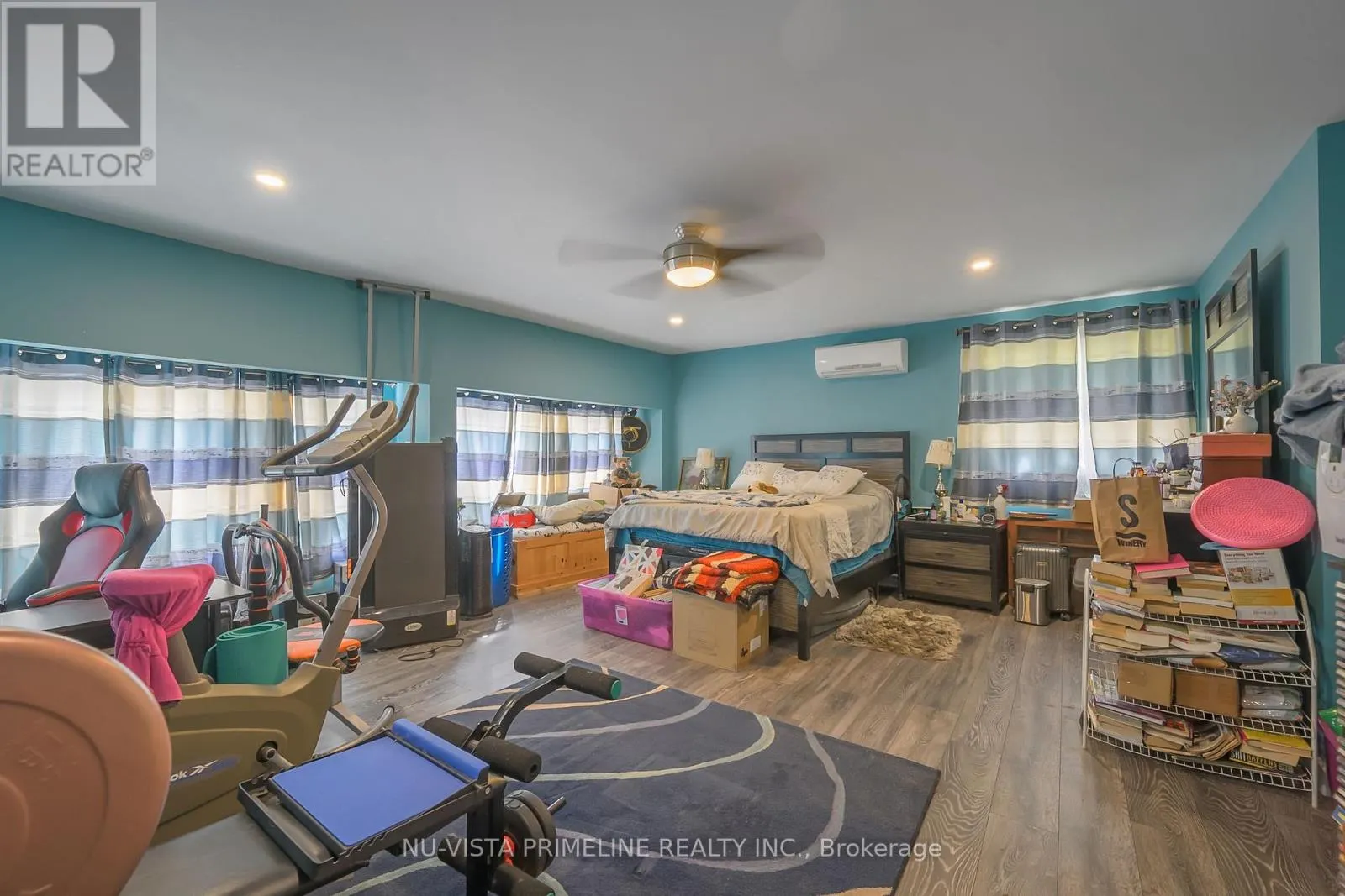 5699 SUNSET DRIVE