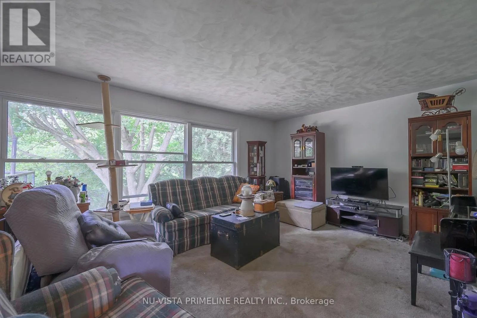 5699 SUNSET DRIVE