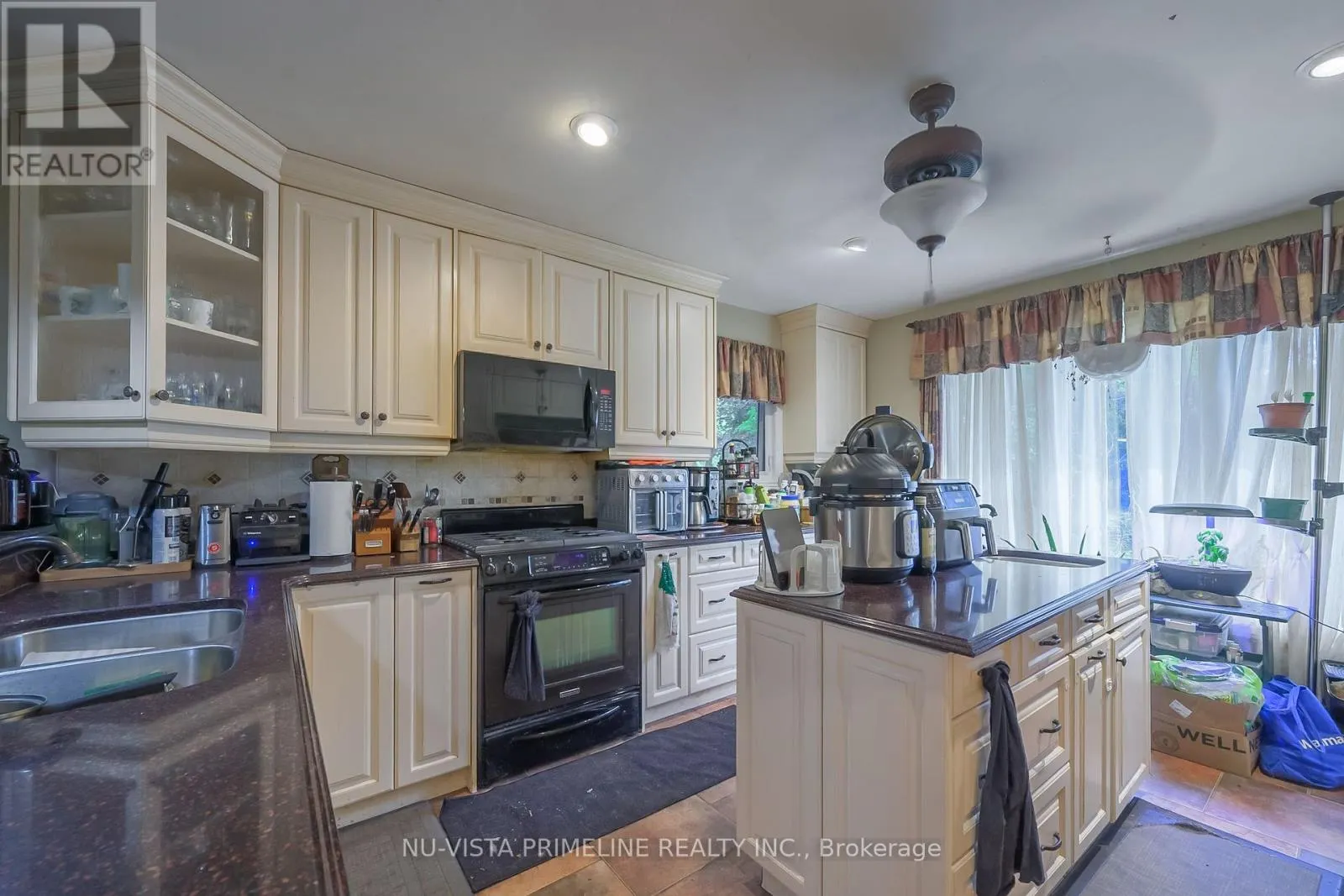 5699 SUNSET DRIVE