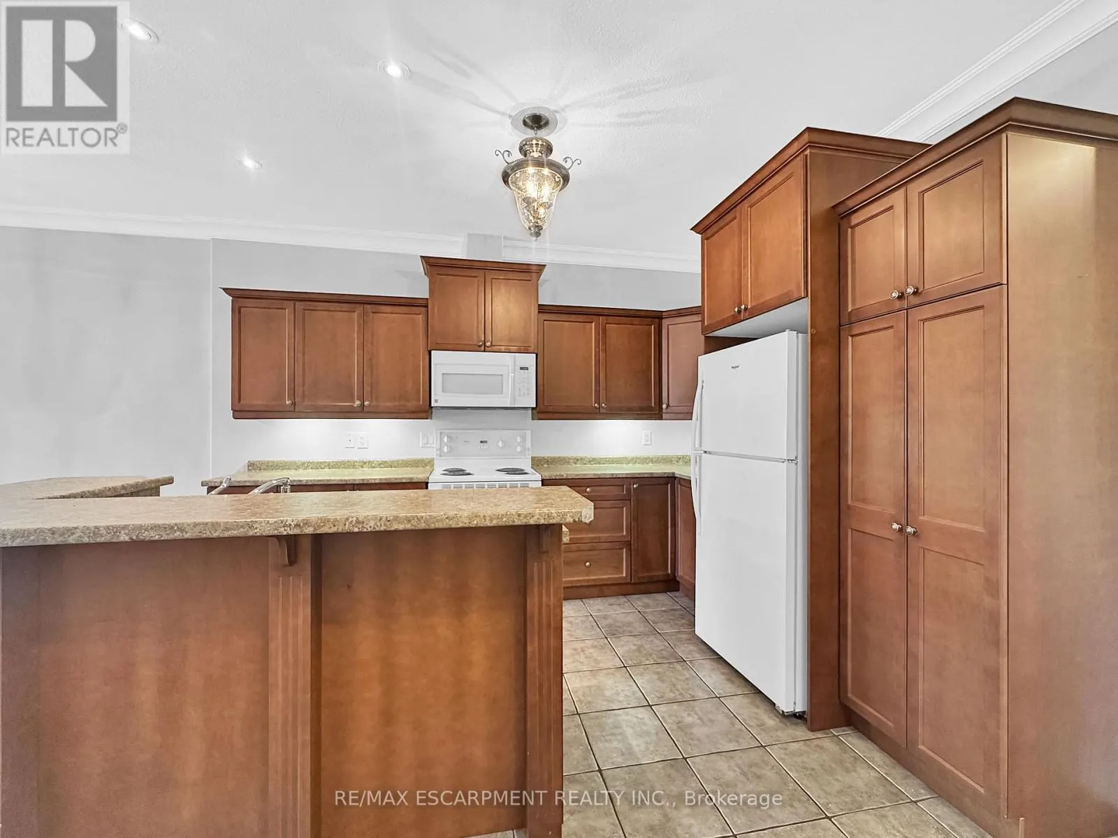 15 IRON BRIDGE COURT