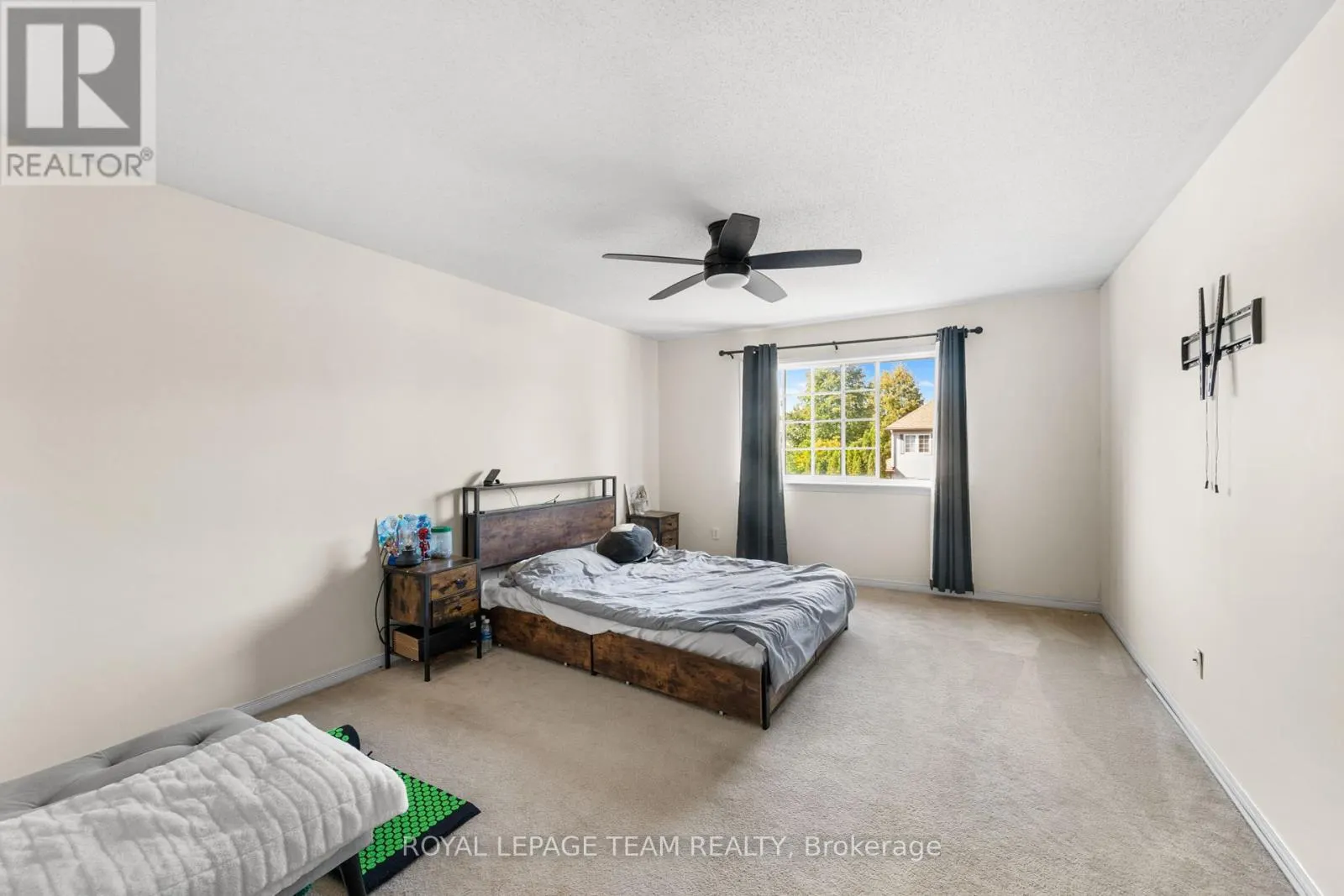 30 GOLDTHORPE PRIVATE