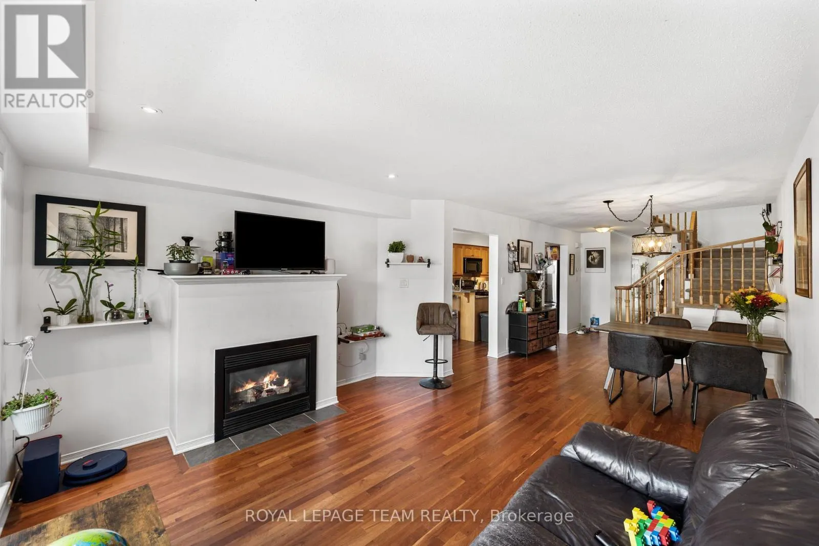 30 GOLDTHORPE PRIVATE