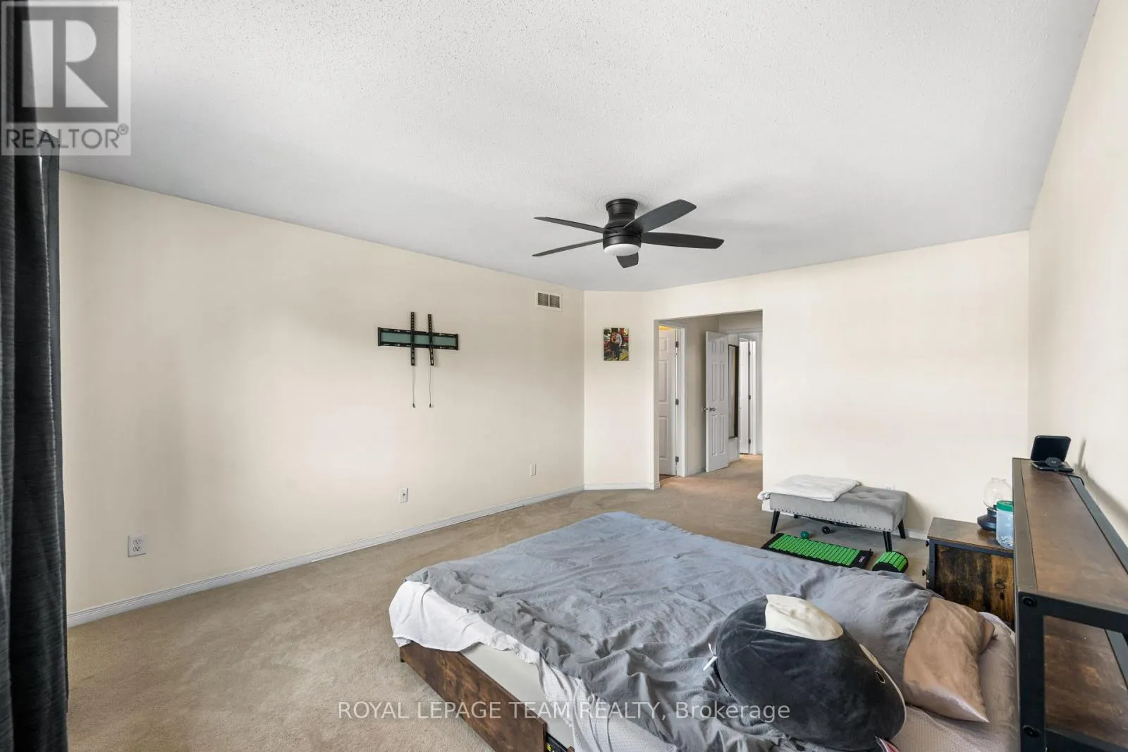30 GOLDTHORPE PRIVATE