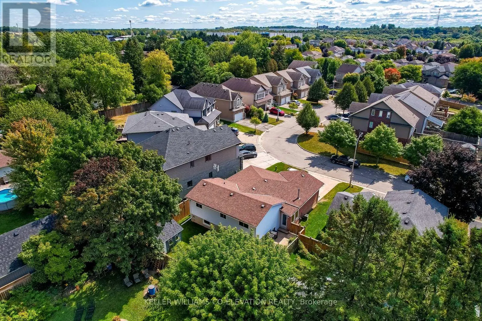 286 TAGGE CRESCENT