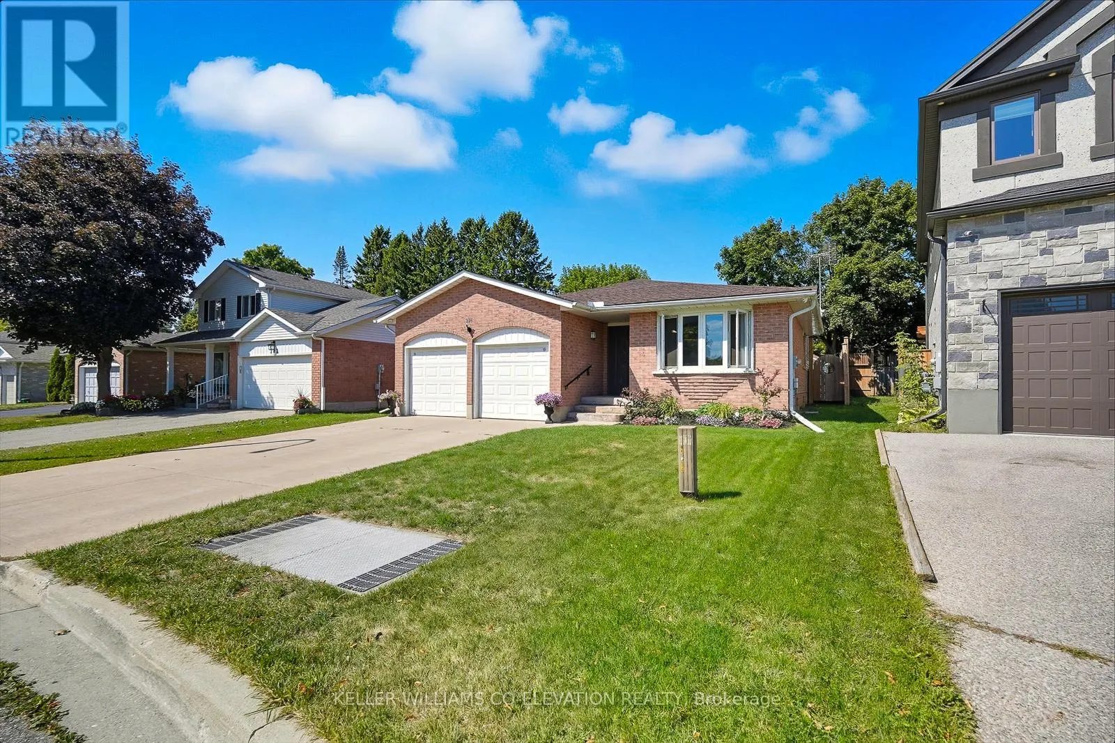 286 TAGGE CRESCENT