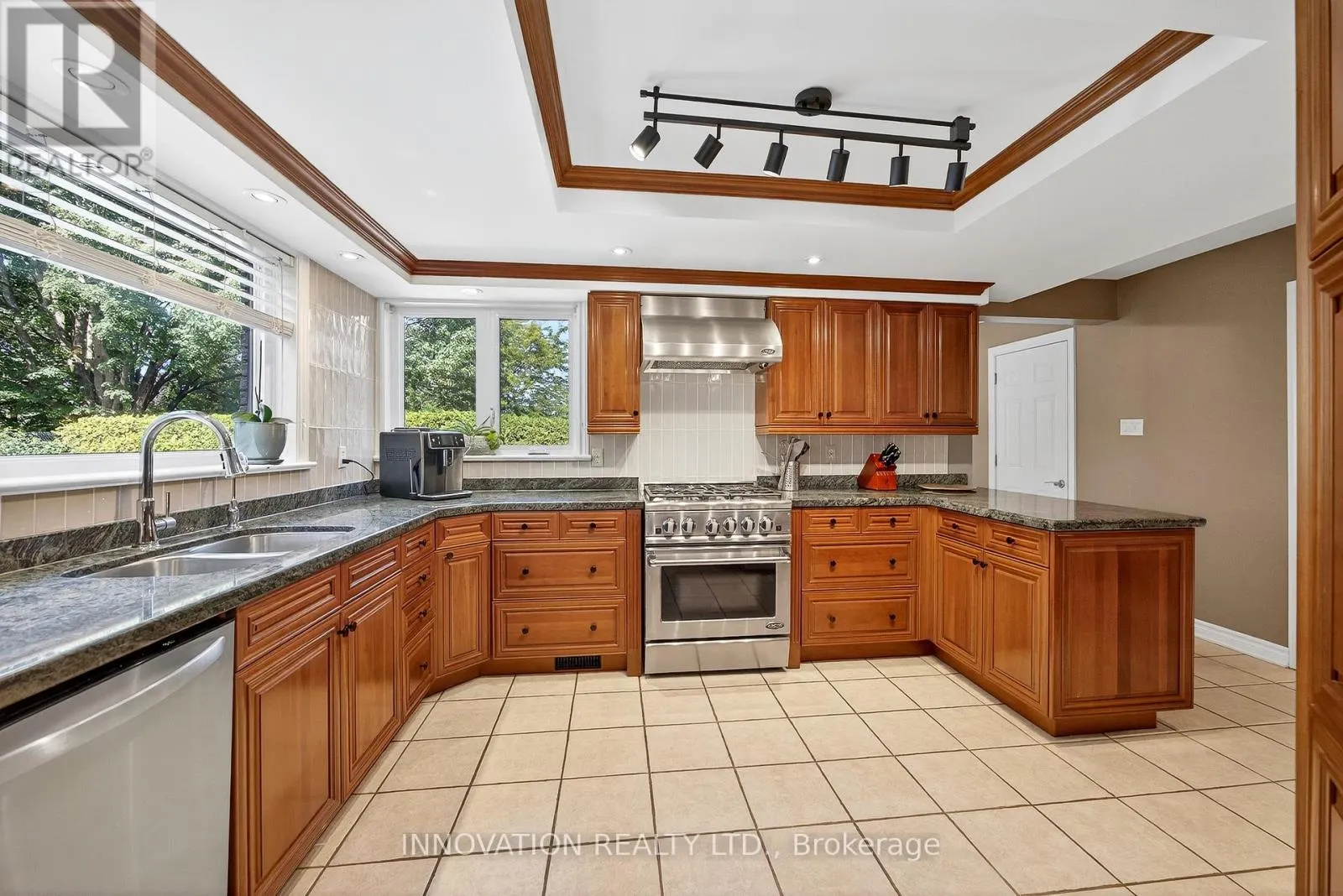 5558 SOUTH ISLAND PARK DRIVE