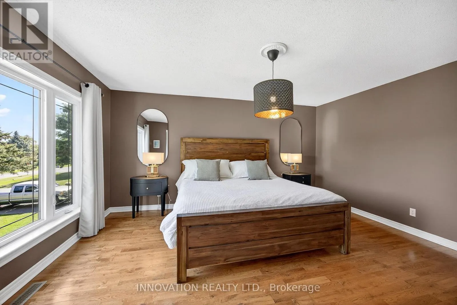5558 SOUTH ISLAND PARK DRIVE