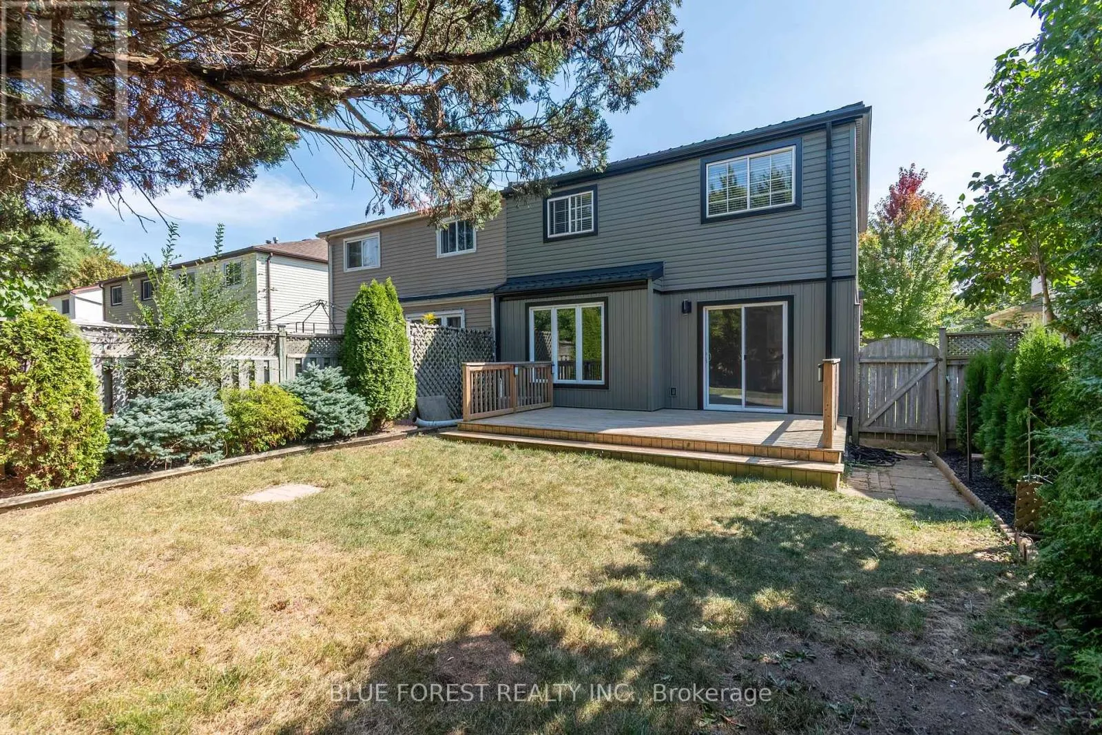 26 ACTON CRESCENT