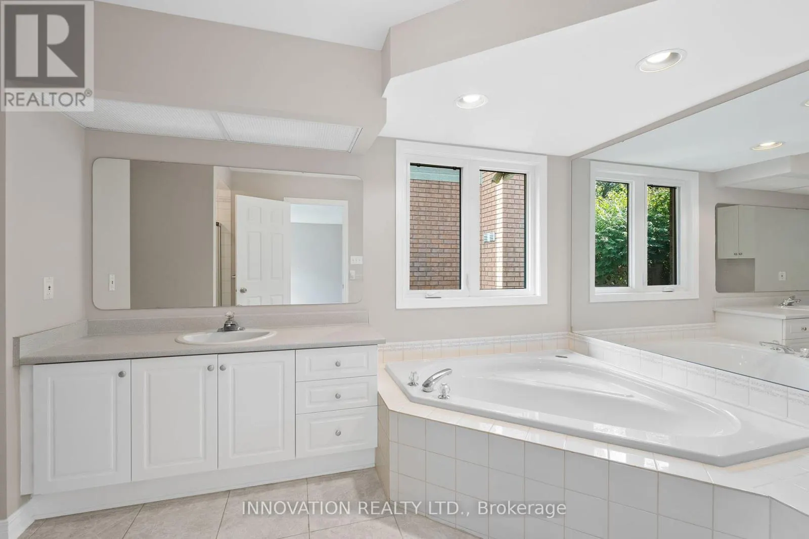 23 HAVENWOOD TRAIL