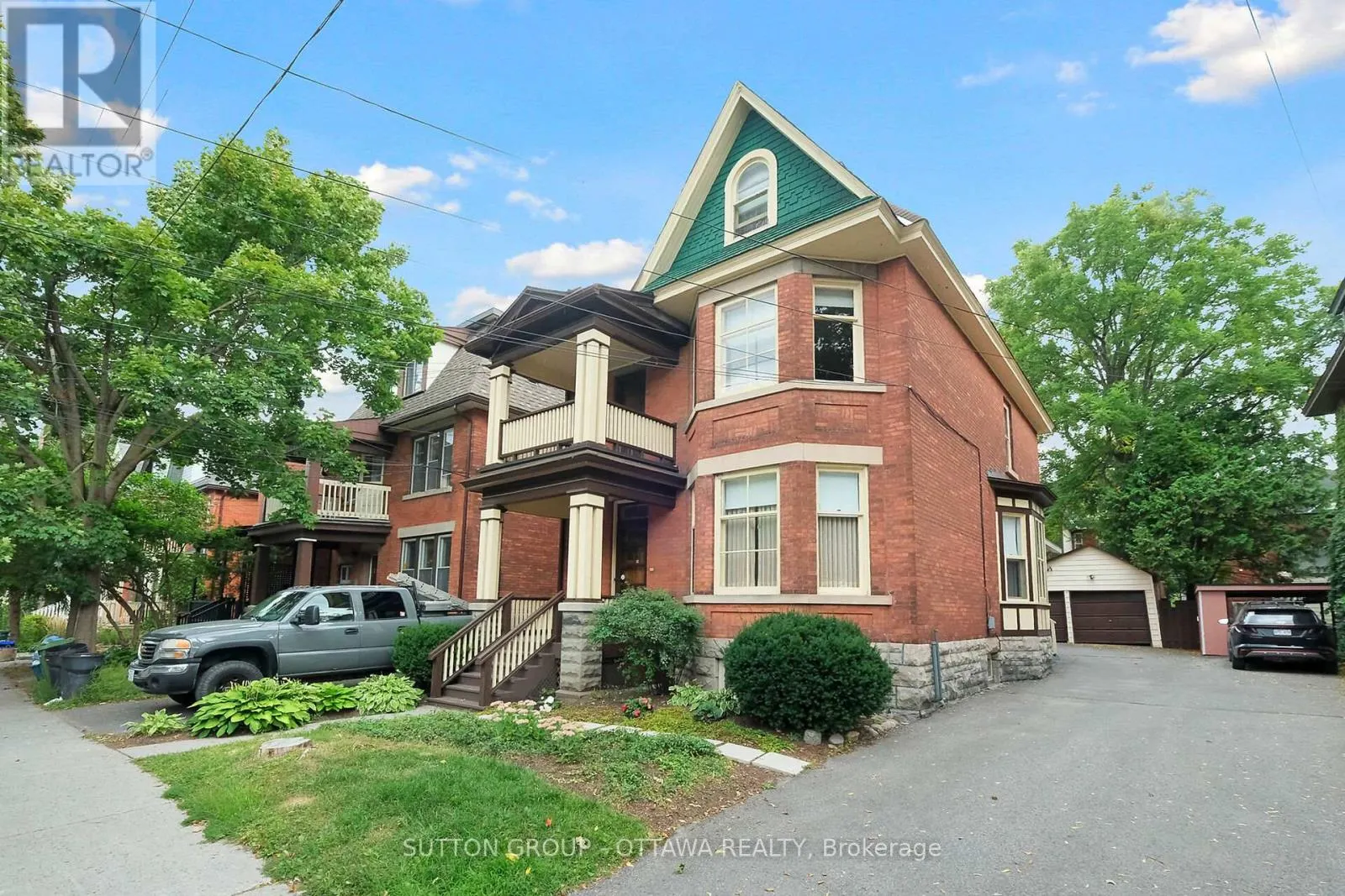 124 FOURTH AVENUE