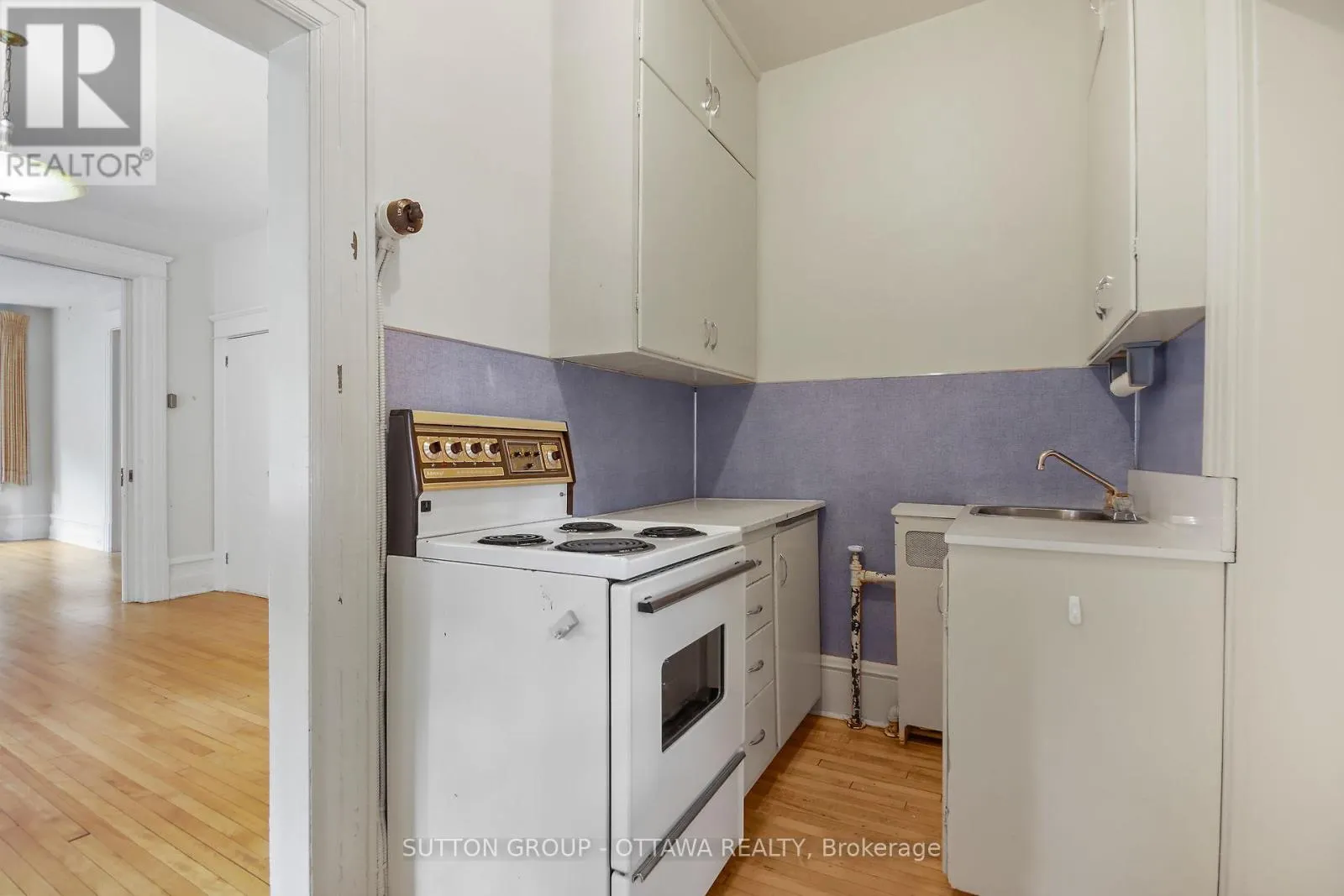 124 FOURTH AVENUE