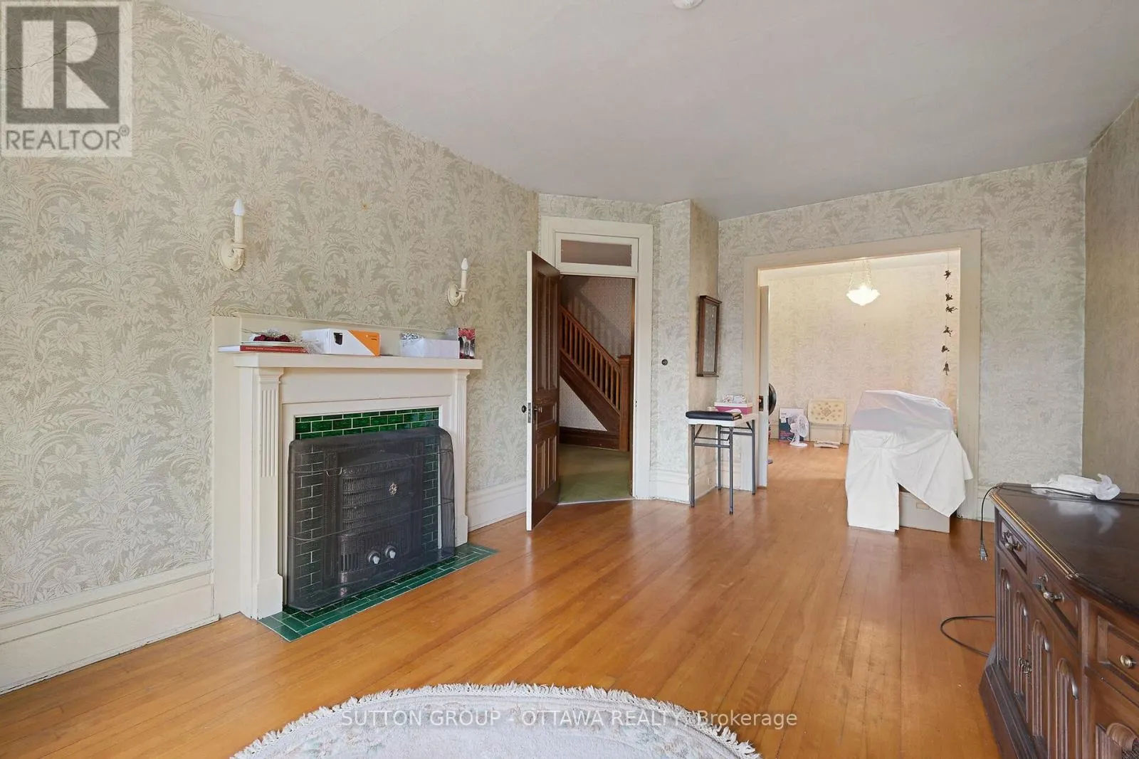124 FOURTH AVENUE