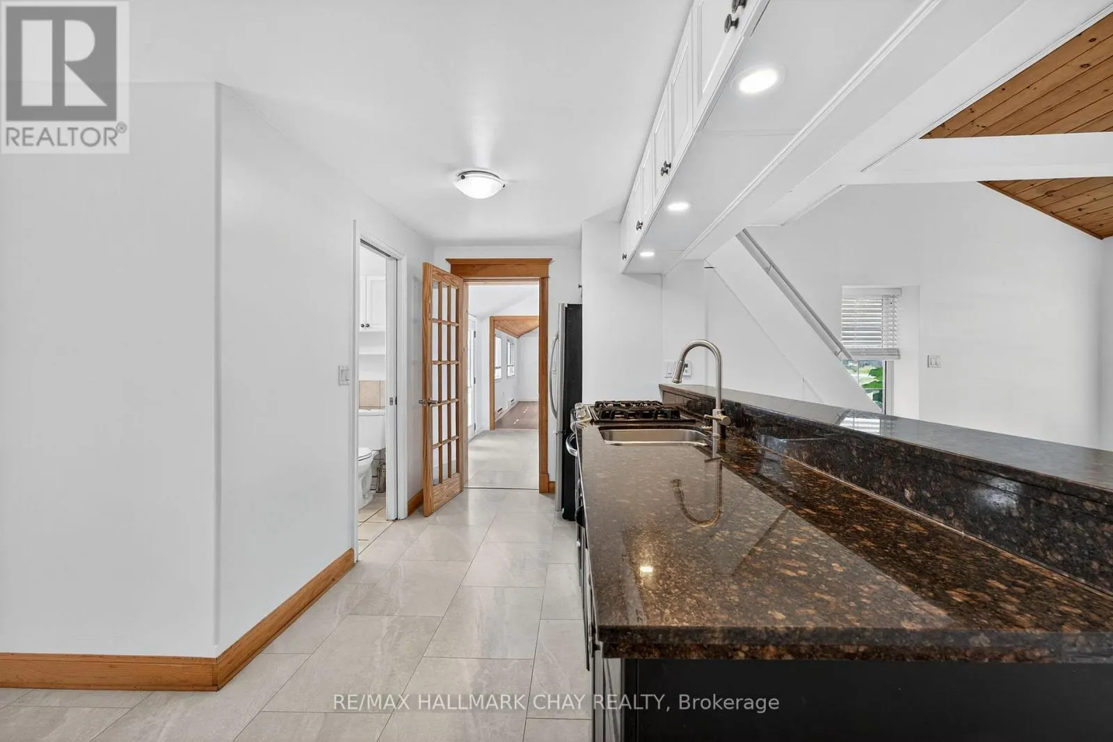 44 PLEASANT AVENUE S