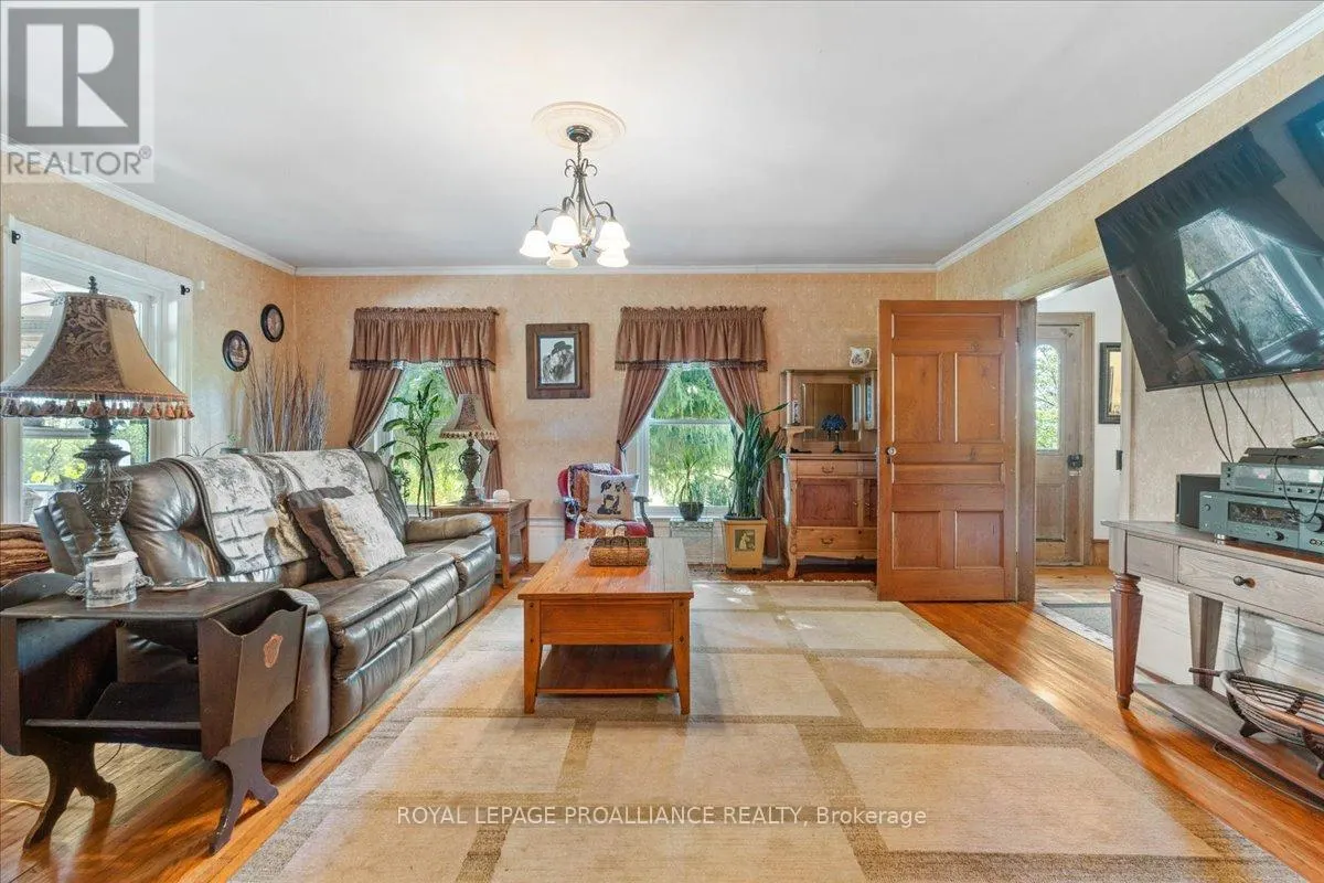 22 CARSON ROAD
