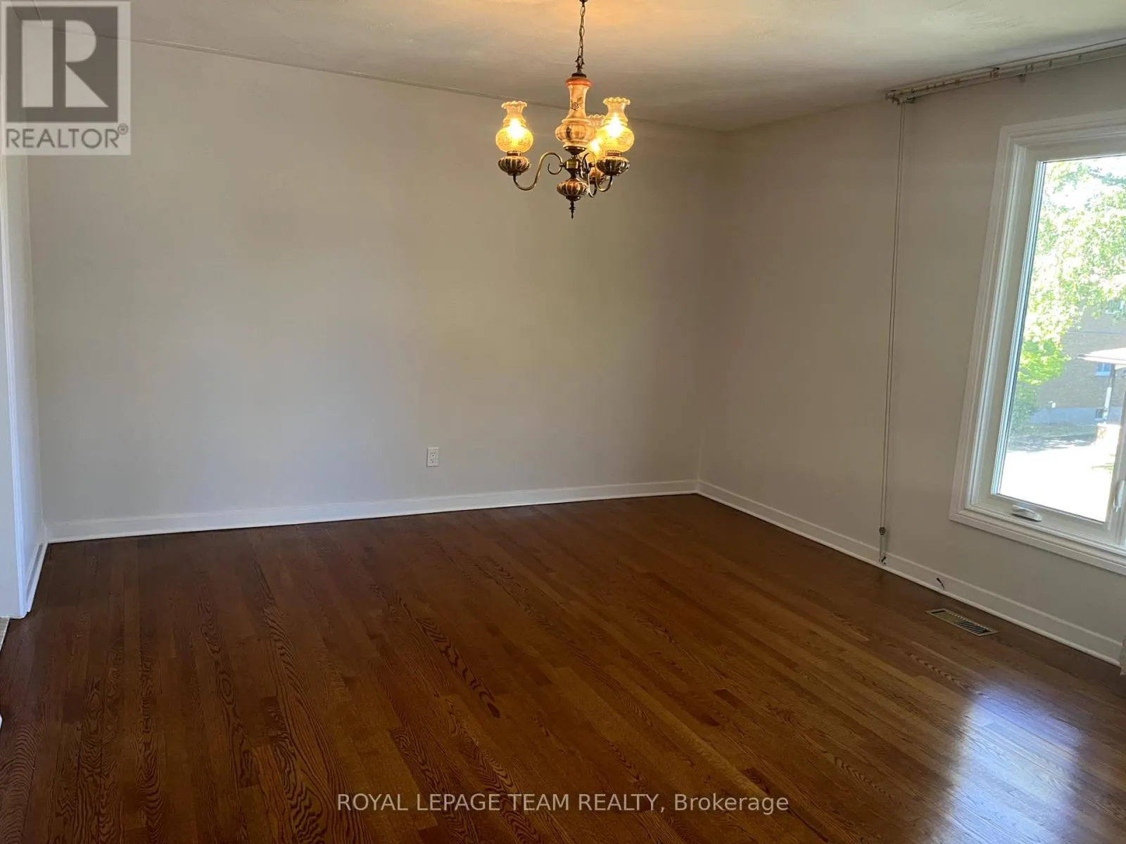 B - UPPER - 2656 DON STREET