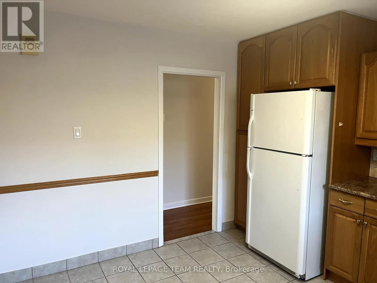B - UPPER - 2656 DON STREET