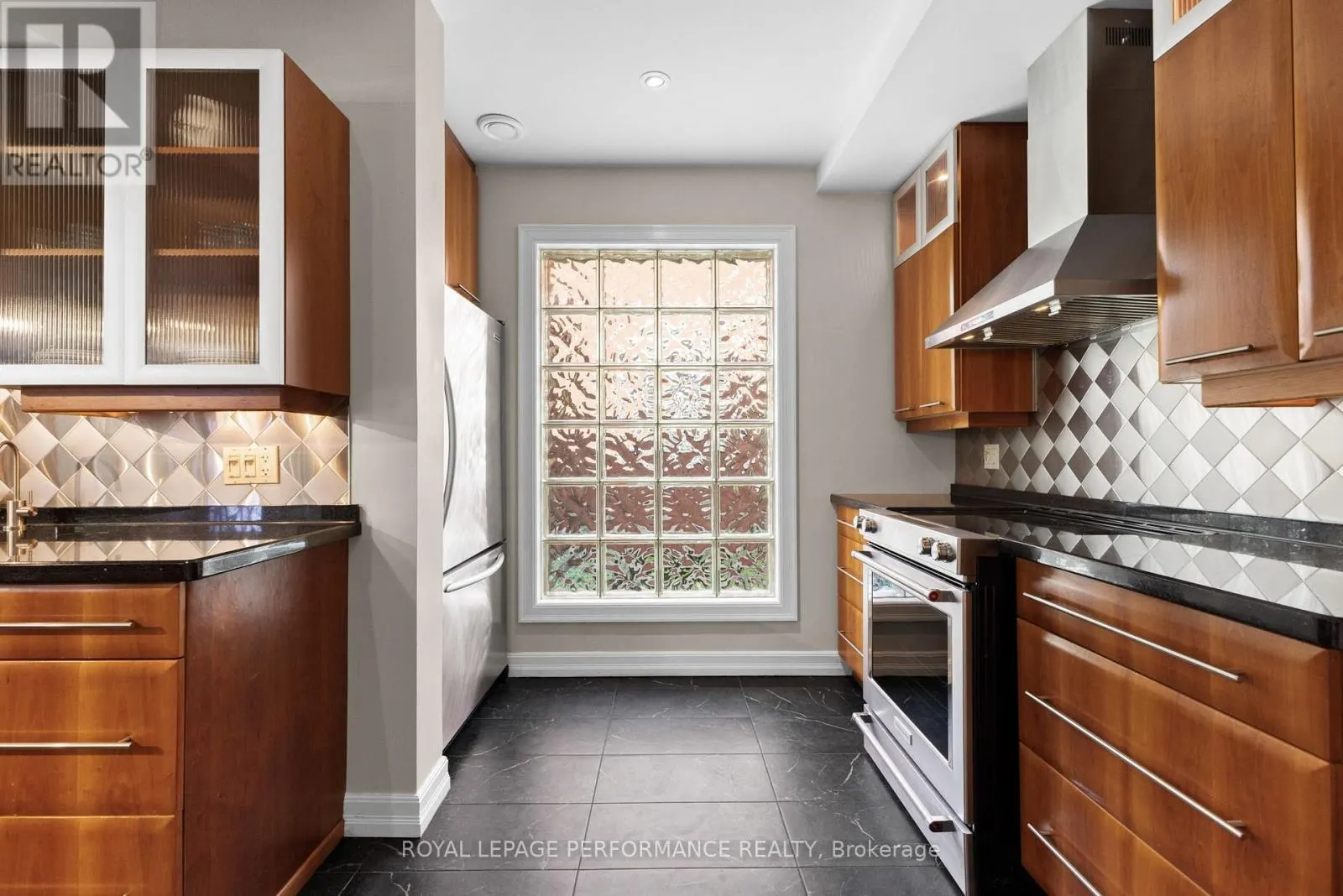 345 THIRD AVENUE