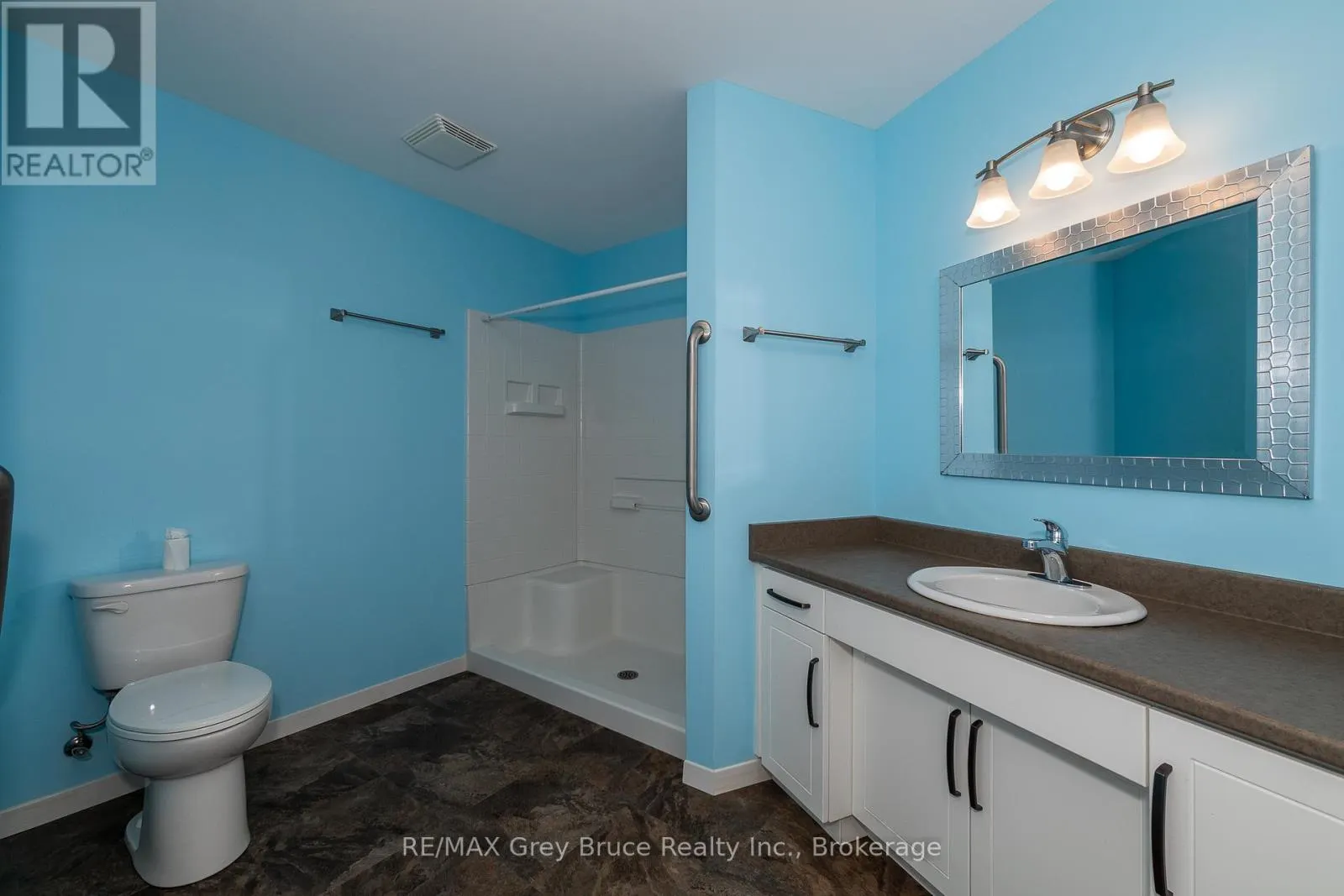 105 - 850 ALPHA STREET, #105