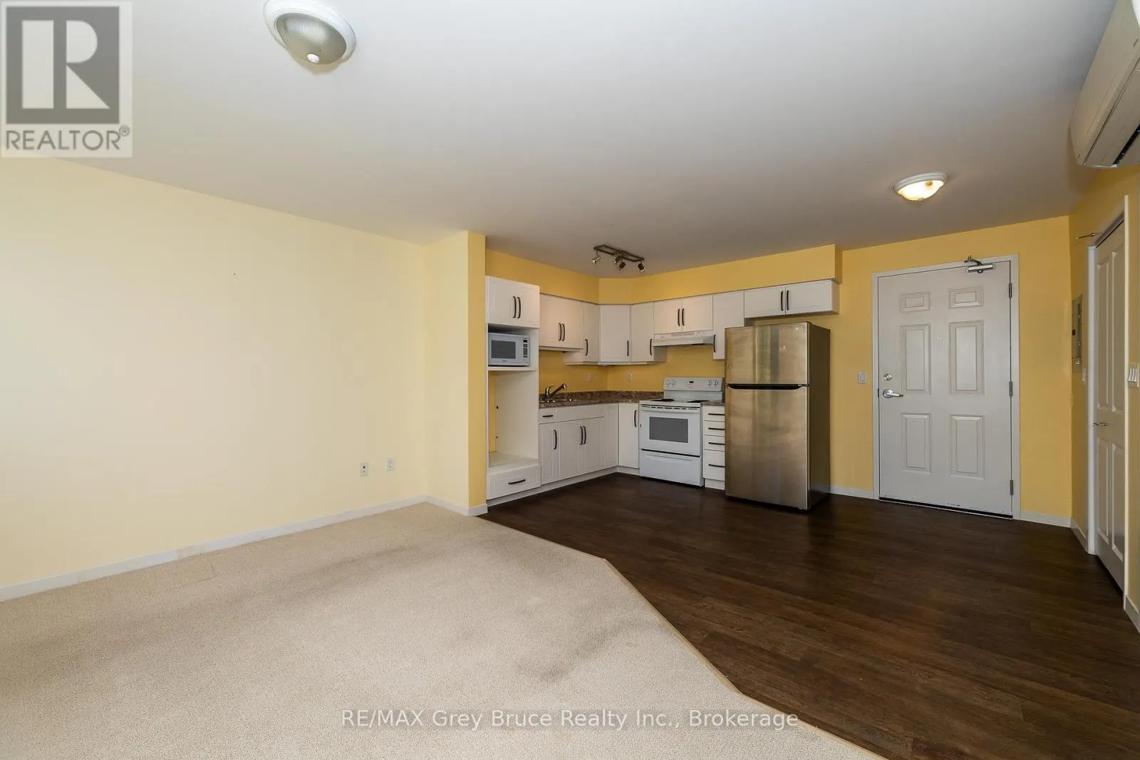 105 - 850 ALPHA STREET, #105