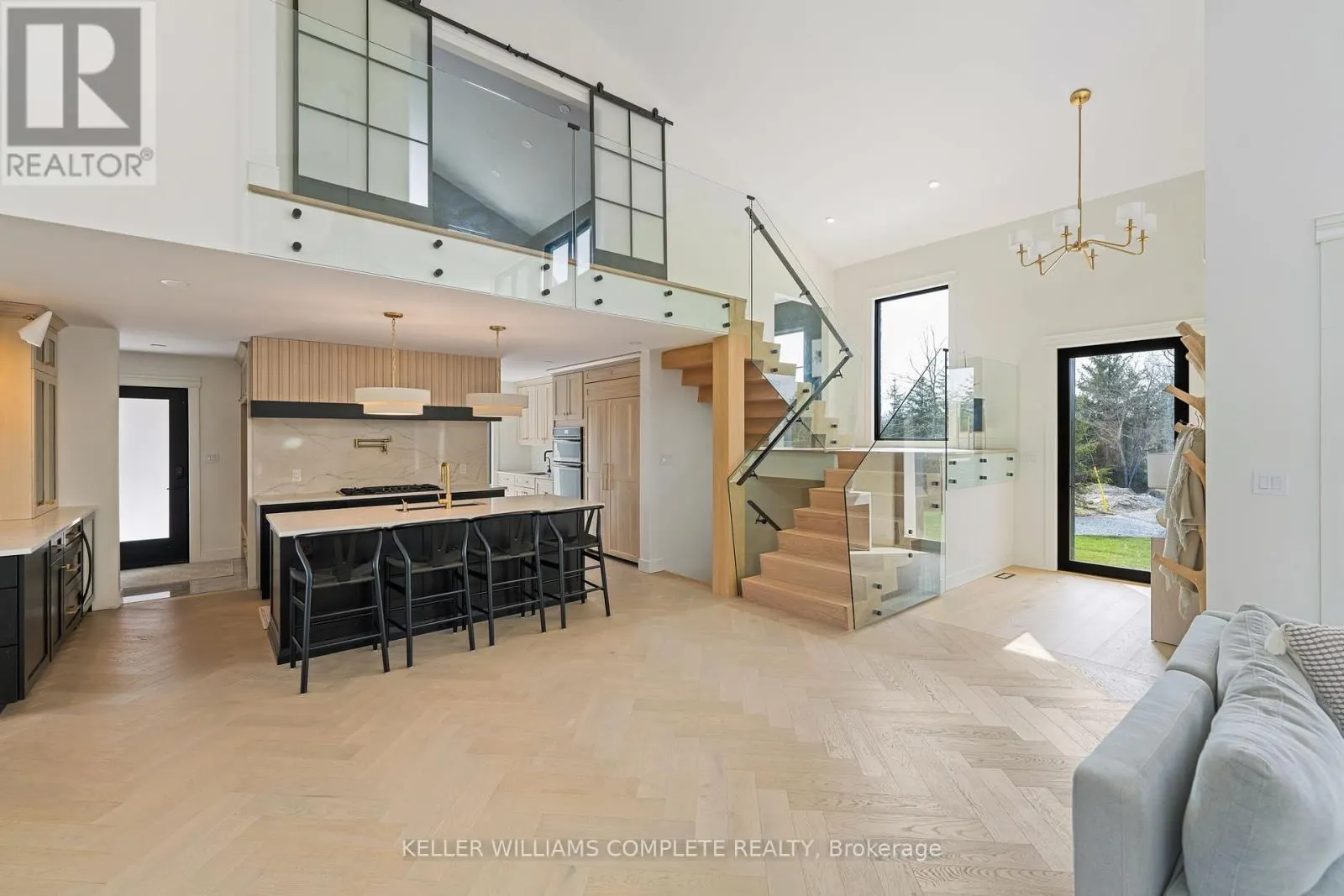 3901 WHITE ROAD