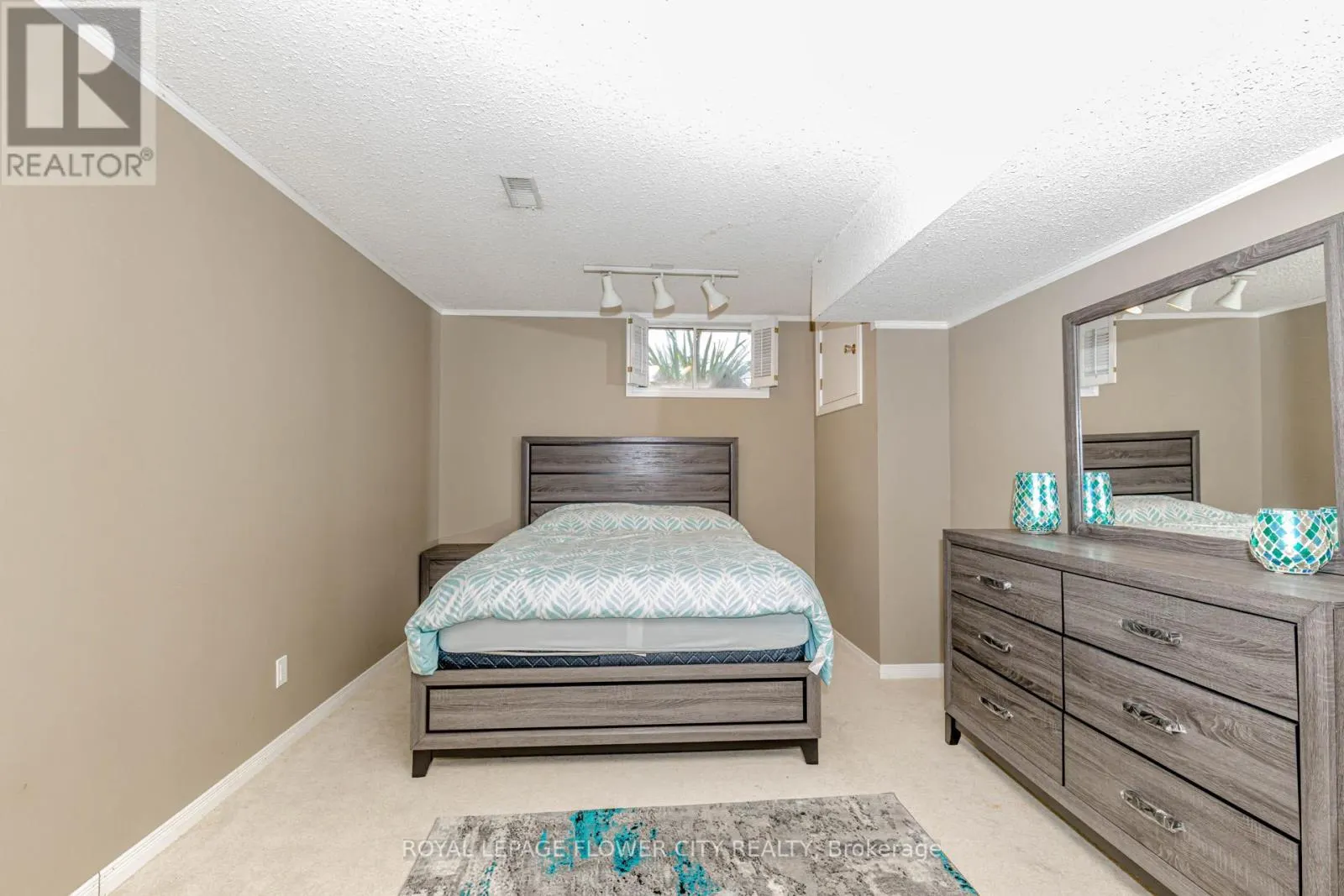 169 SUNNINGDALE DRIVE