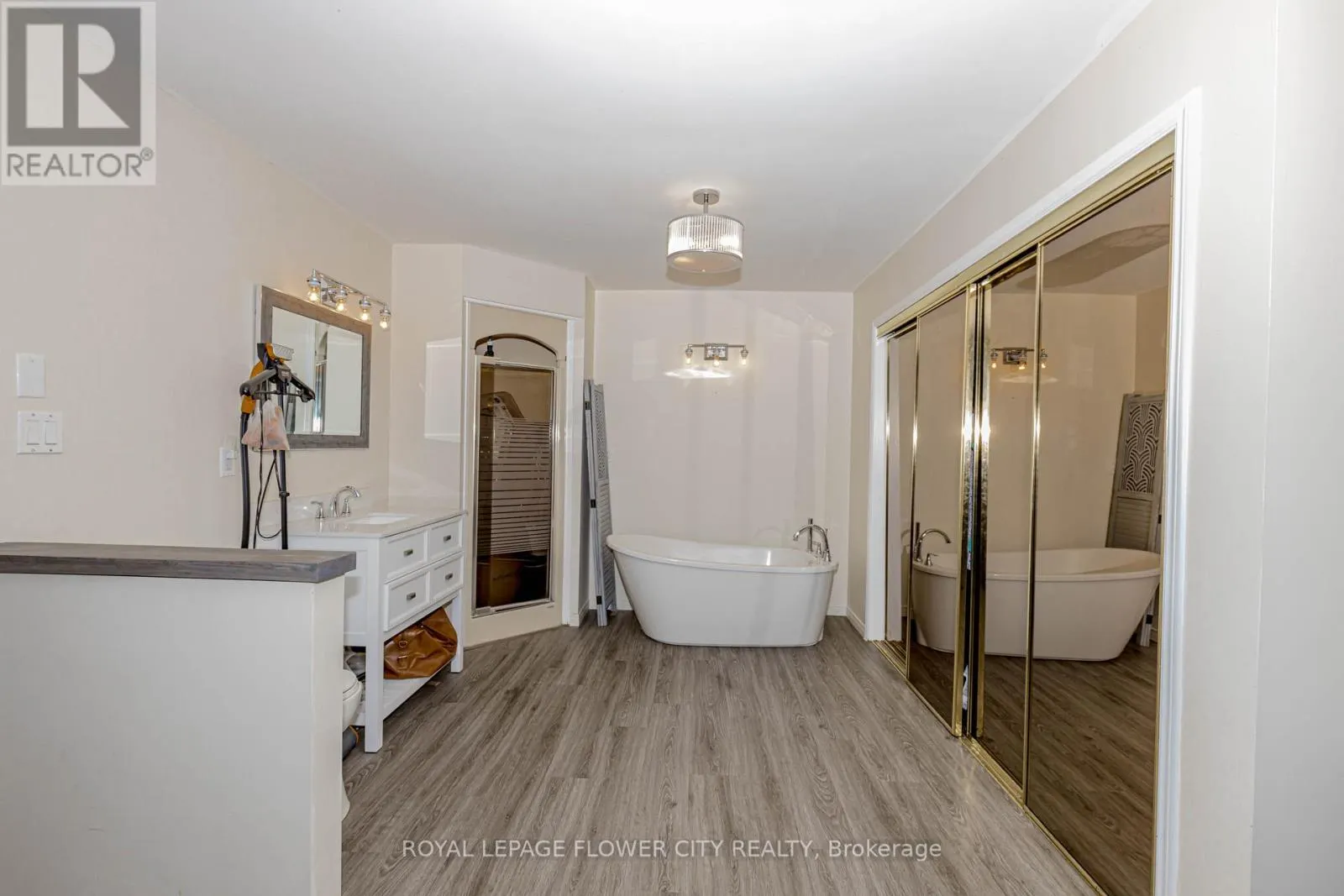 169 SUNNINGDALE DRIVE