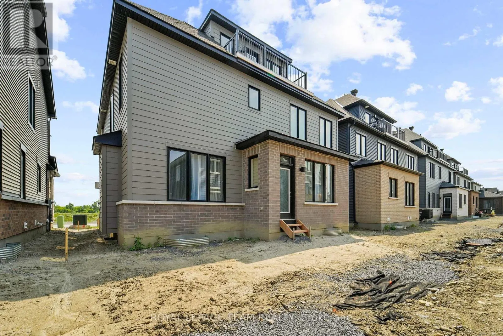 280 SAPLING GROVE