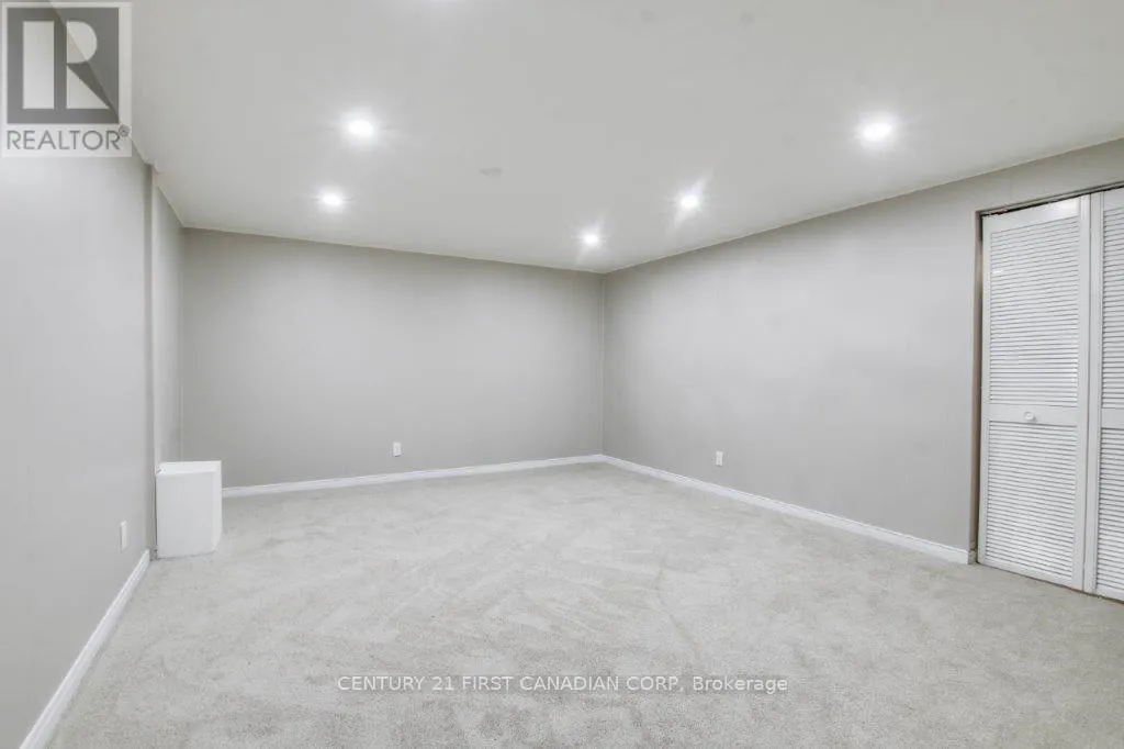 59 AUGUSTA CRESCENT