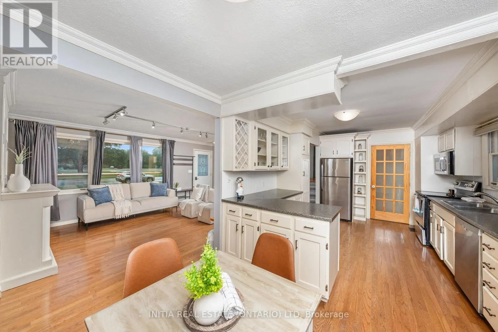 711 CATHCART BOULEVARD