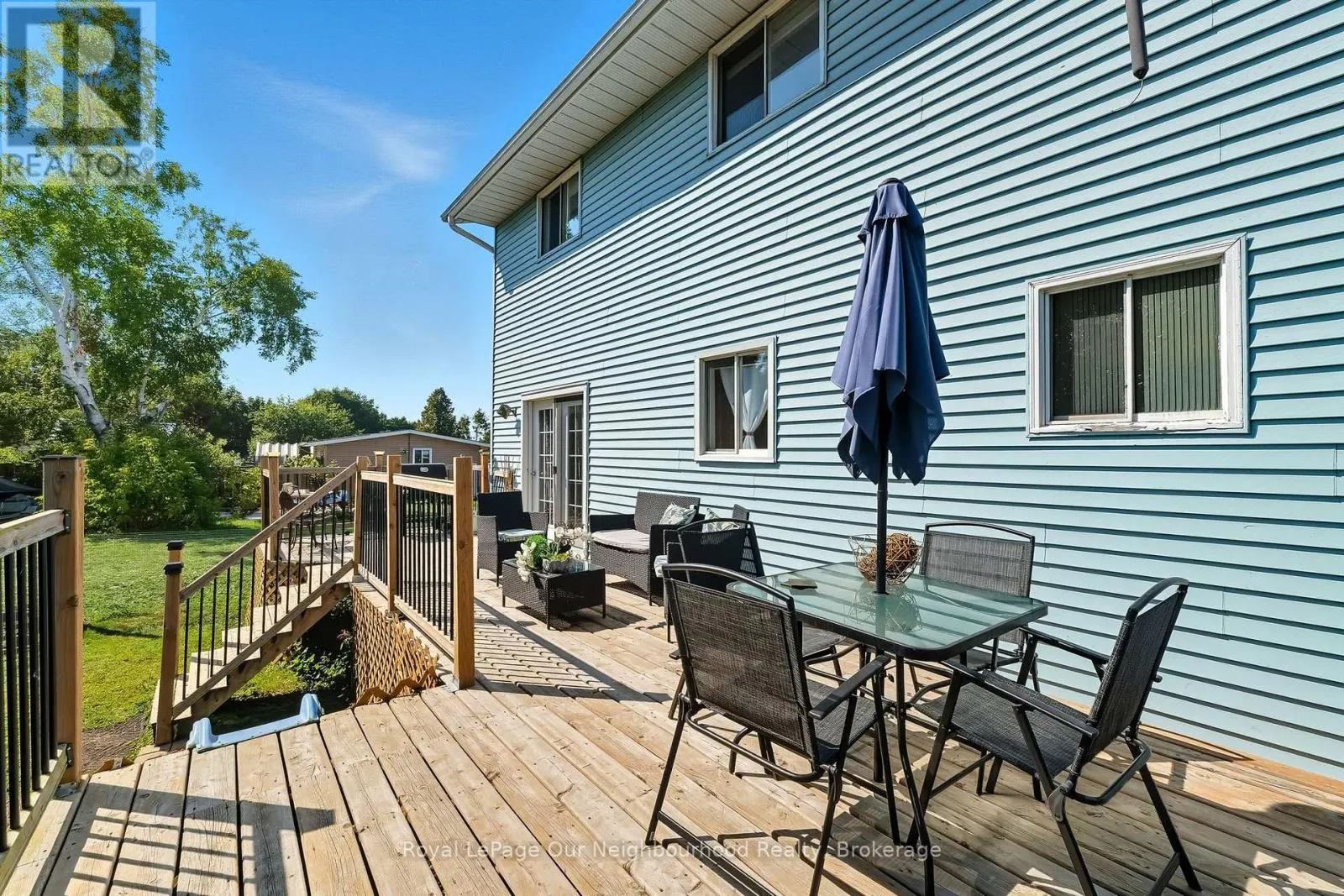 17 ELGIN STREET W
