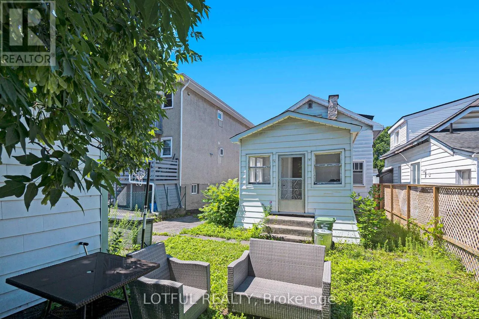 13 PINEHURST AVENUE
