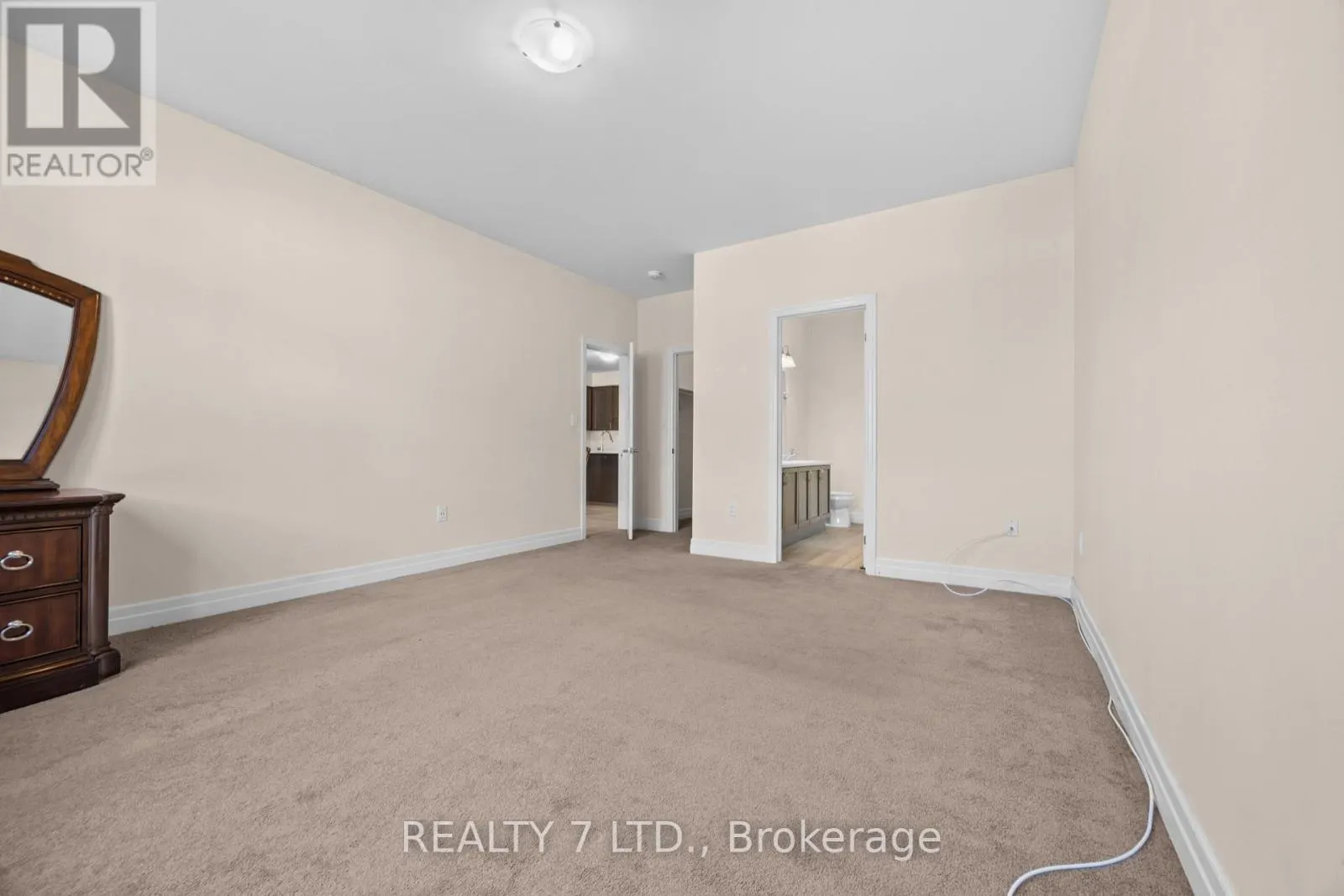 4427 SHUTTLEWORTH DRIVE