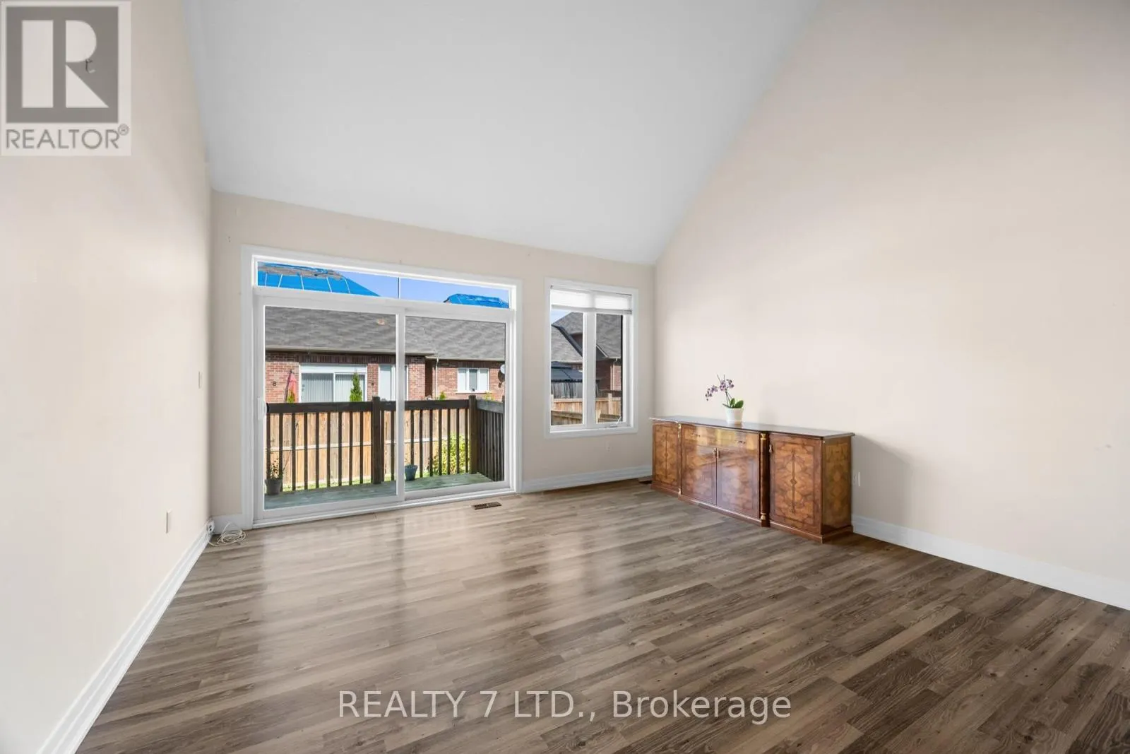 4427 SHUTTLEWORTH DRIVE