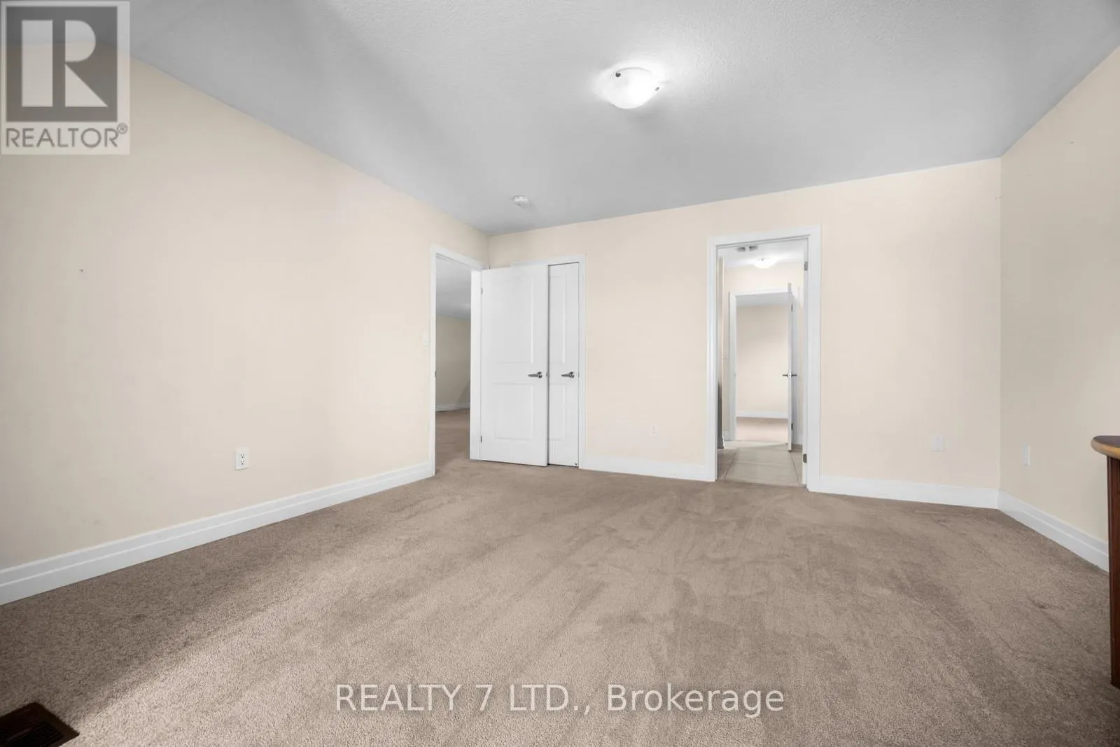 4427 SHUTTLEWORTH DRIVE